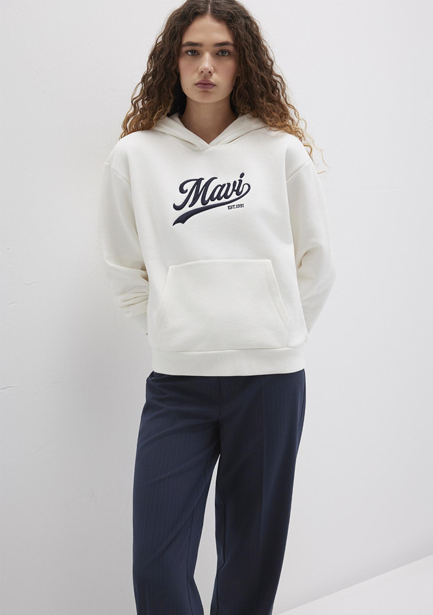 Mavi Mavi Logo Baskılı Kapüşonlu Beyaz Sweatshirt 1S10420-80194
