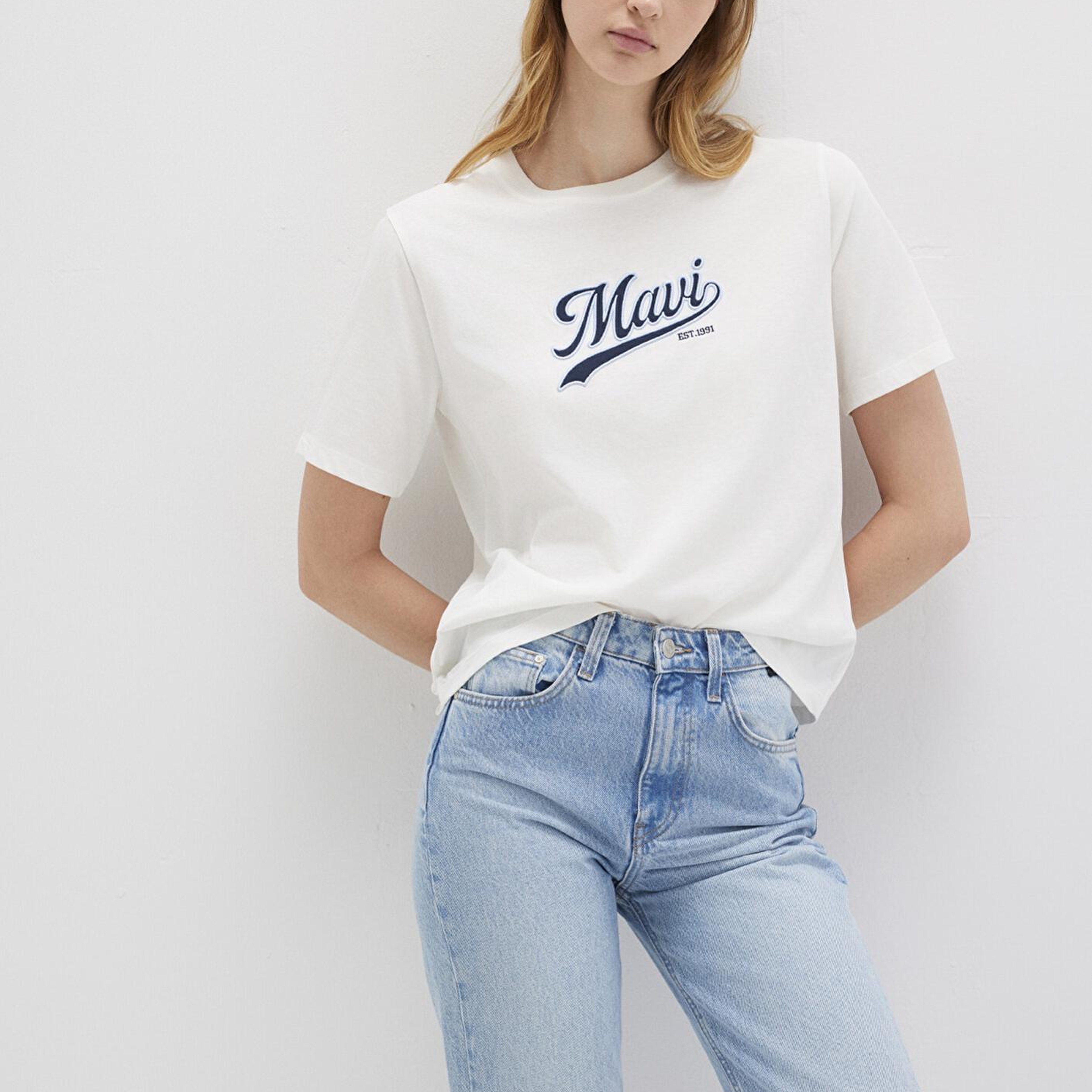 Mavi Mavi Logo Baskılı Ekru Tişört Regular Fit / Normal Kesim 1613565-80194