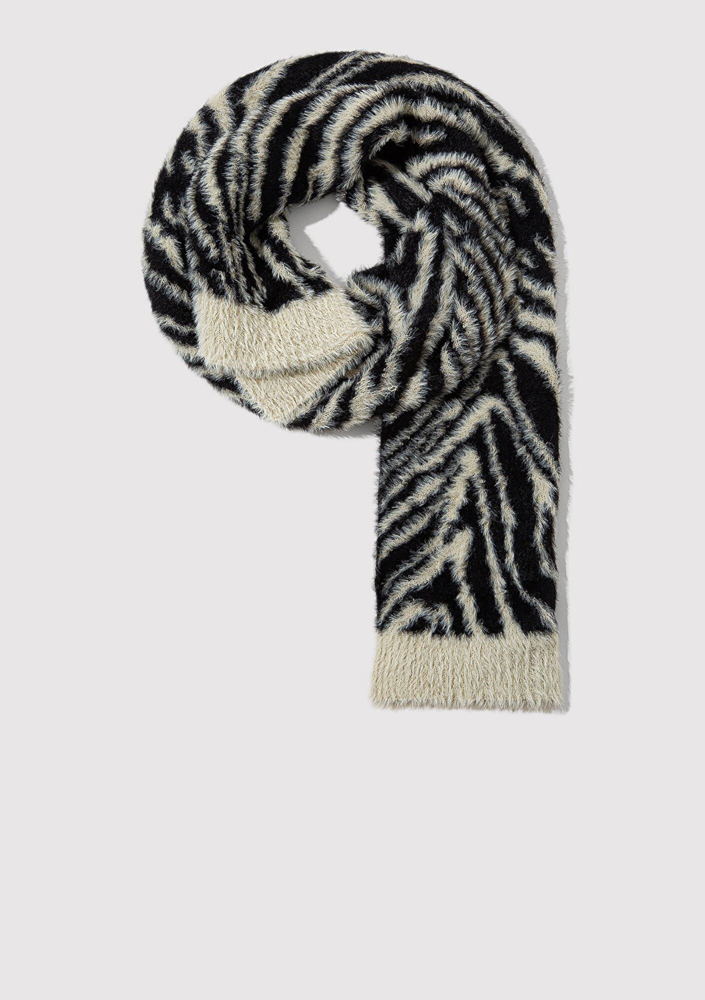 Mavi Zebra Desenli Siyah Atkı 1913600-900