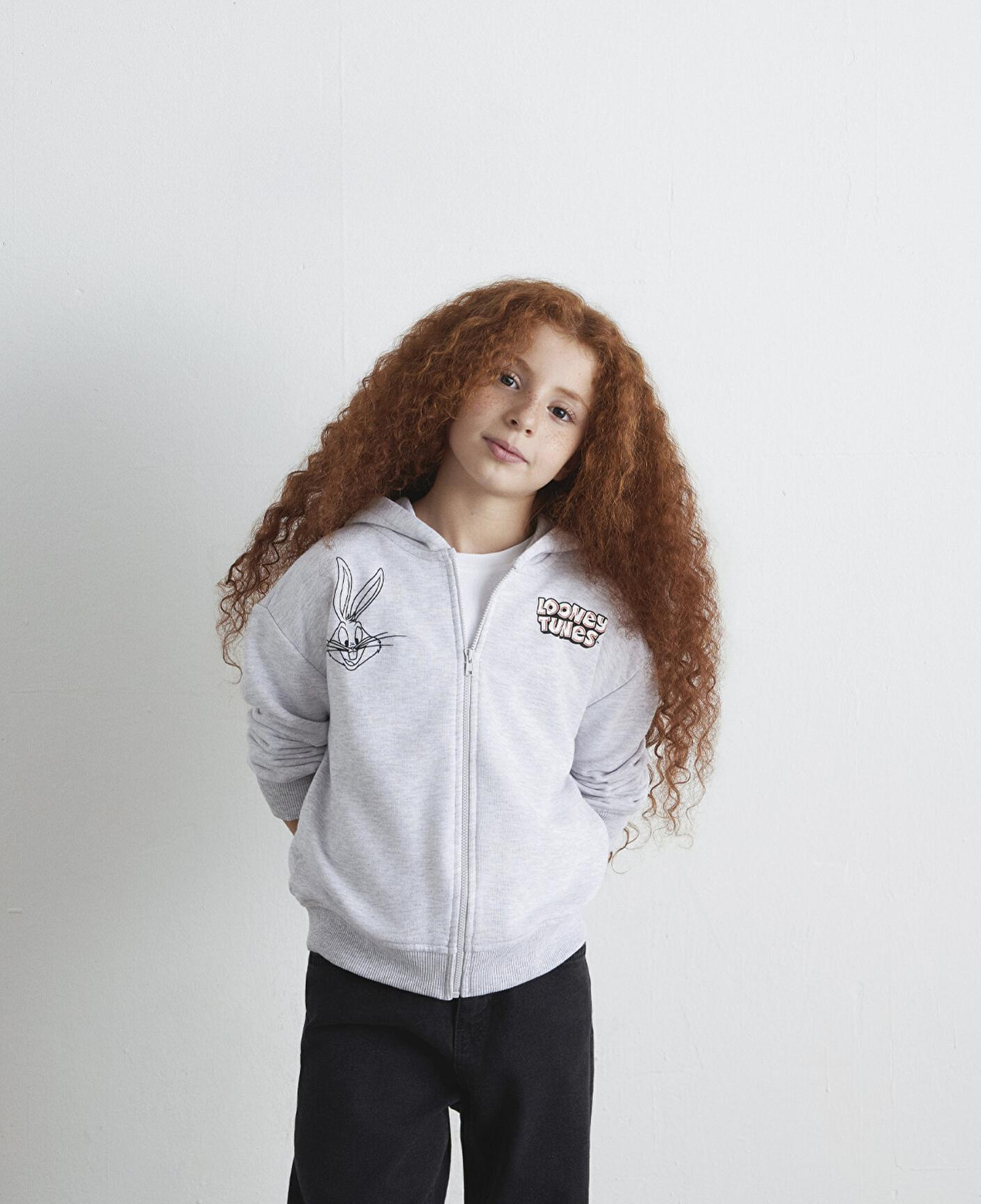 Mavi Looney Tunes Baskılı Kapüşonlu Gri Sweatshirt 7S10134-88467