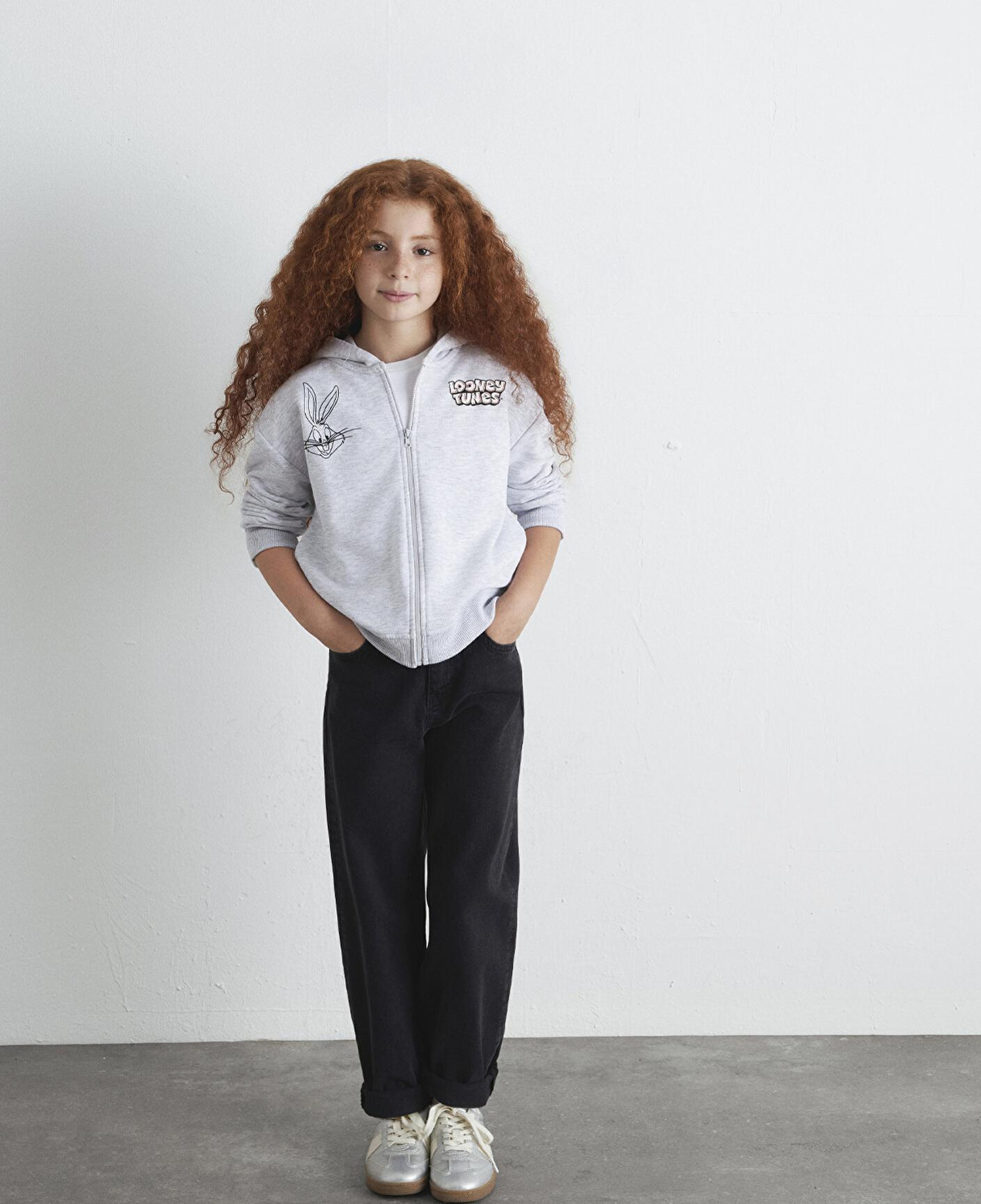 Mavi Looney Tunes Baskılı Kapüşonlu Gri Sweatshirt 7S10134-88467