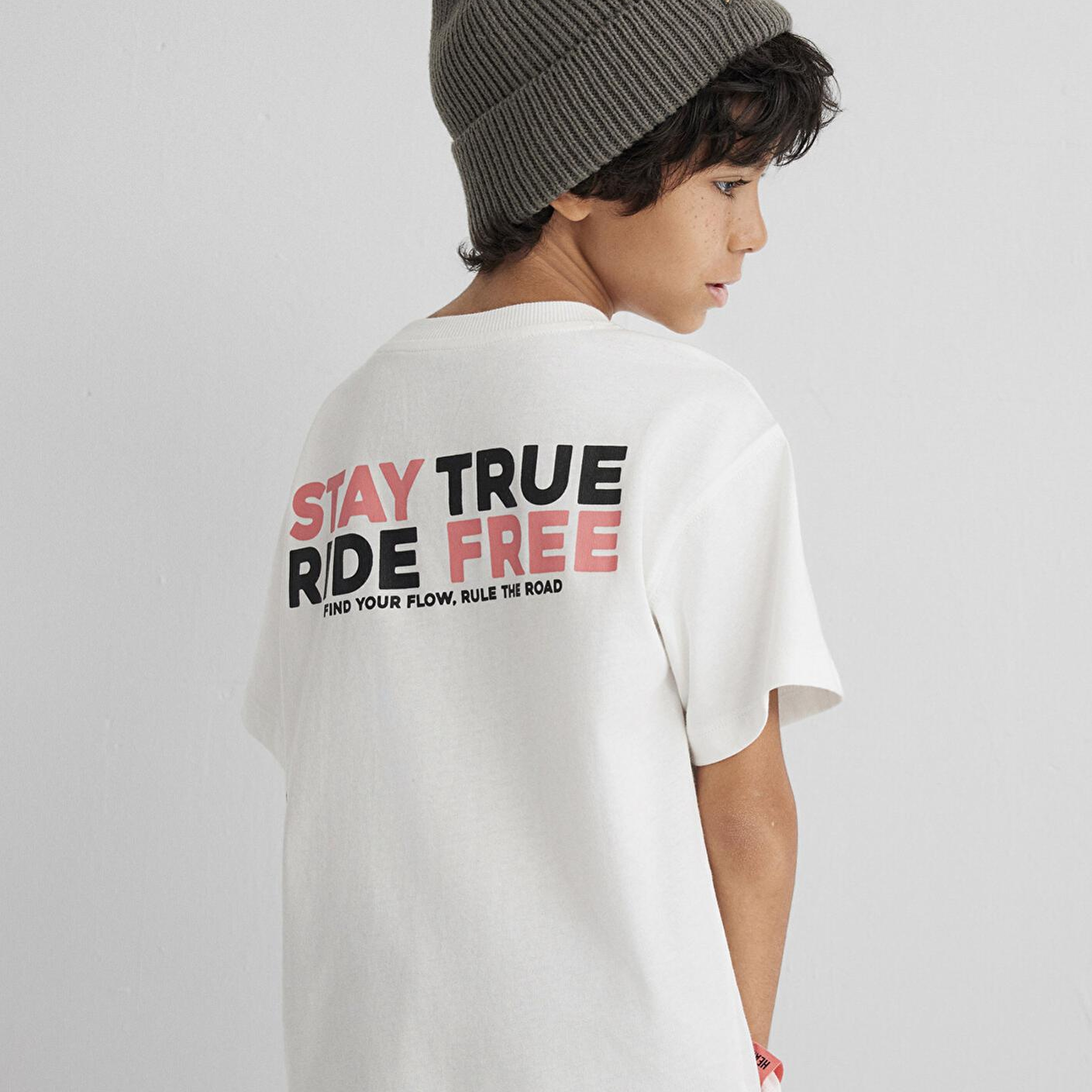 Mavi Baskılı Ekru Tişört Loose Fit / Bol Rahat Kesim 6610367-70057