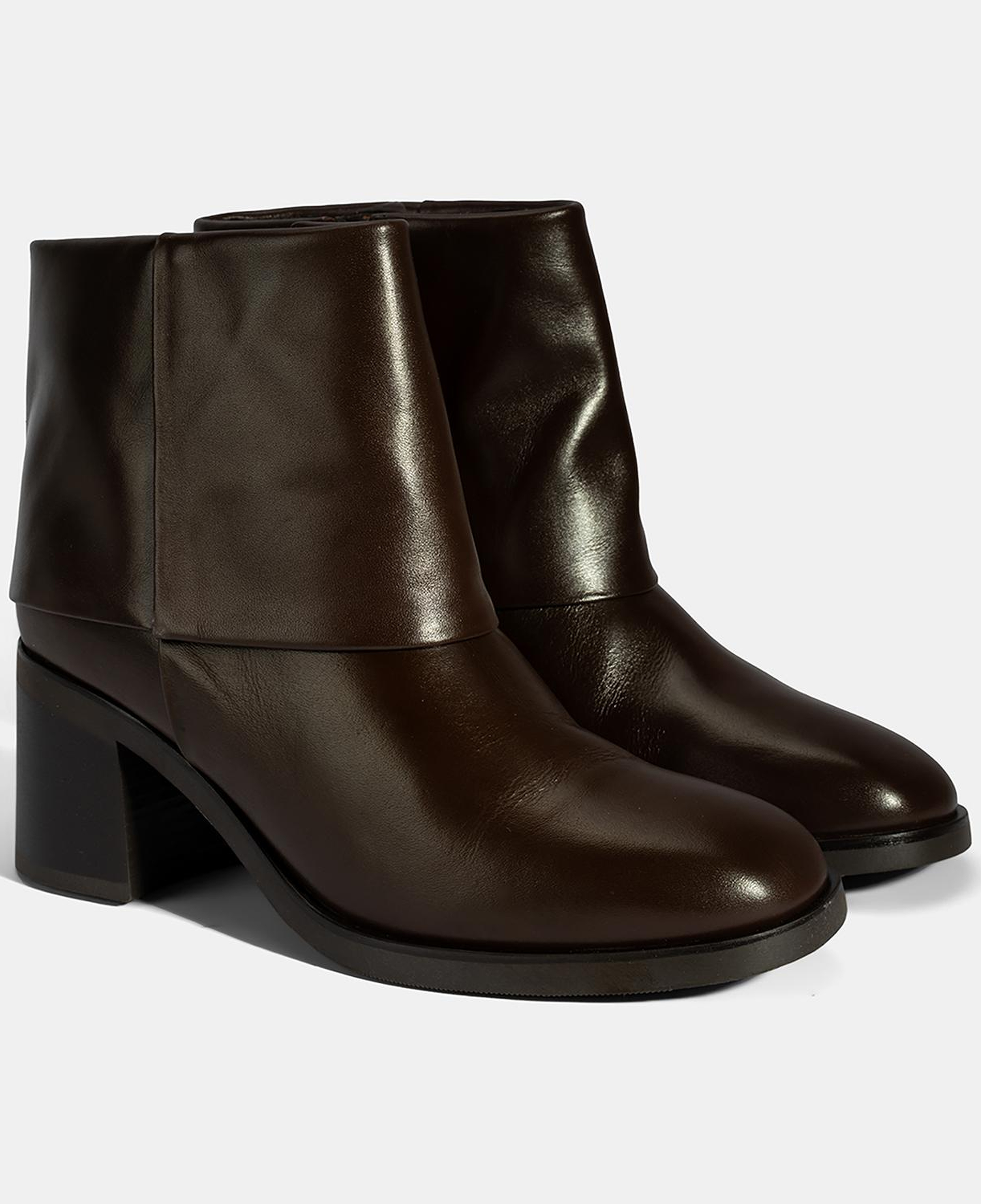 Kadın Kahve Katlama Detaylı Topuklu Deri Bot