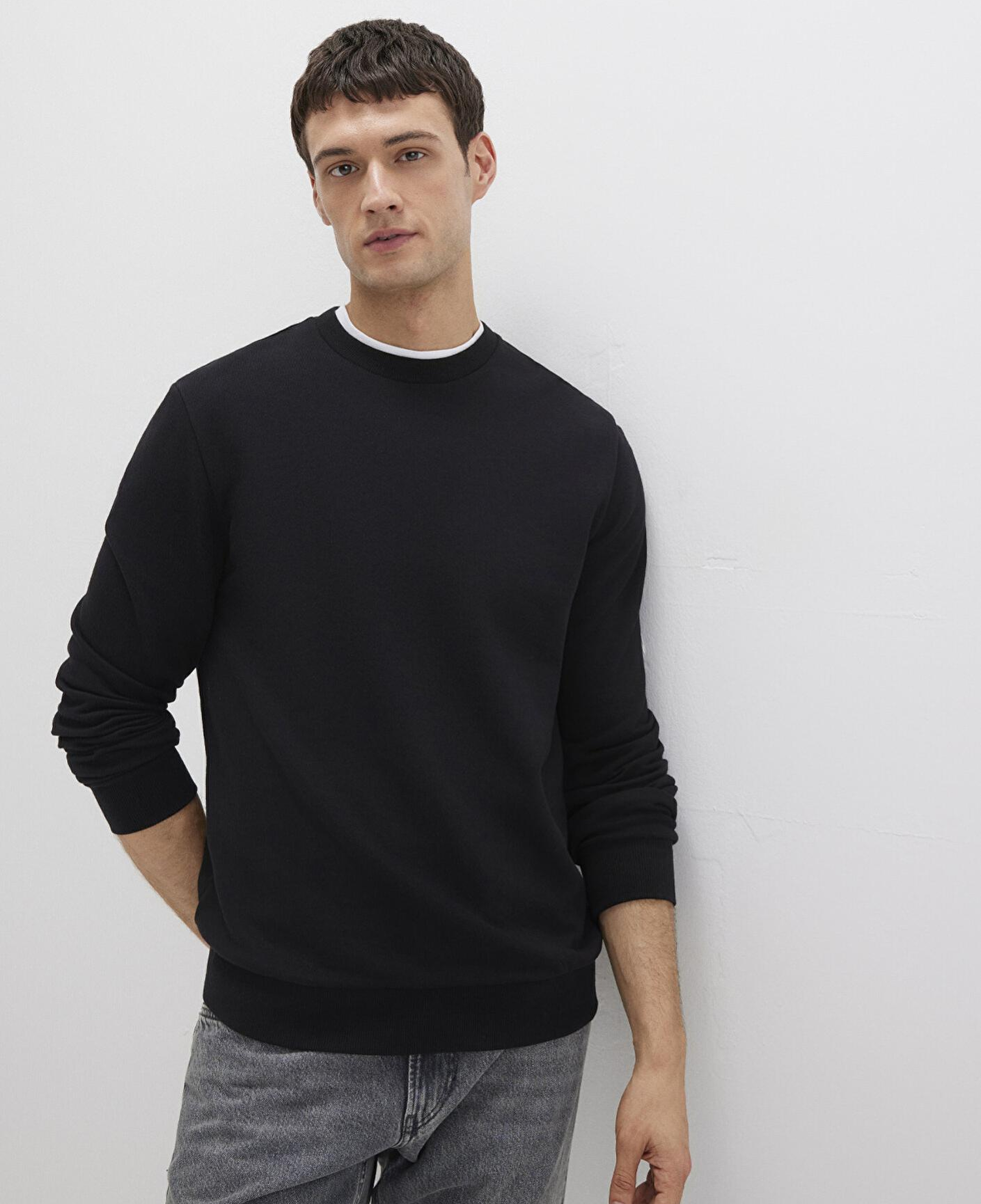 Mavi Bisiklet Yaka Siyah Sweatshirt 0S10457-900