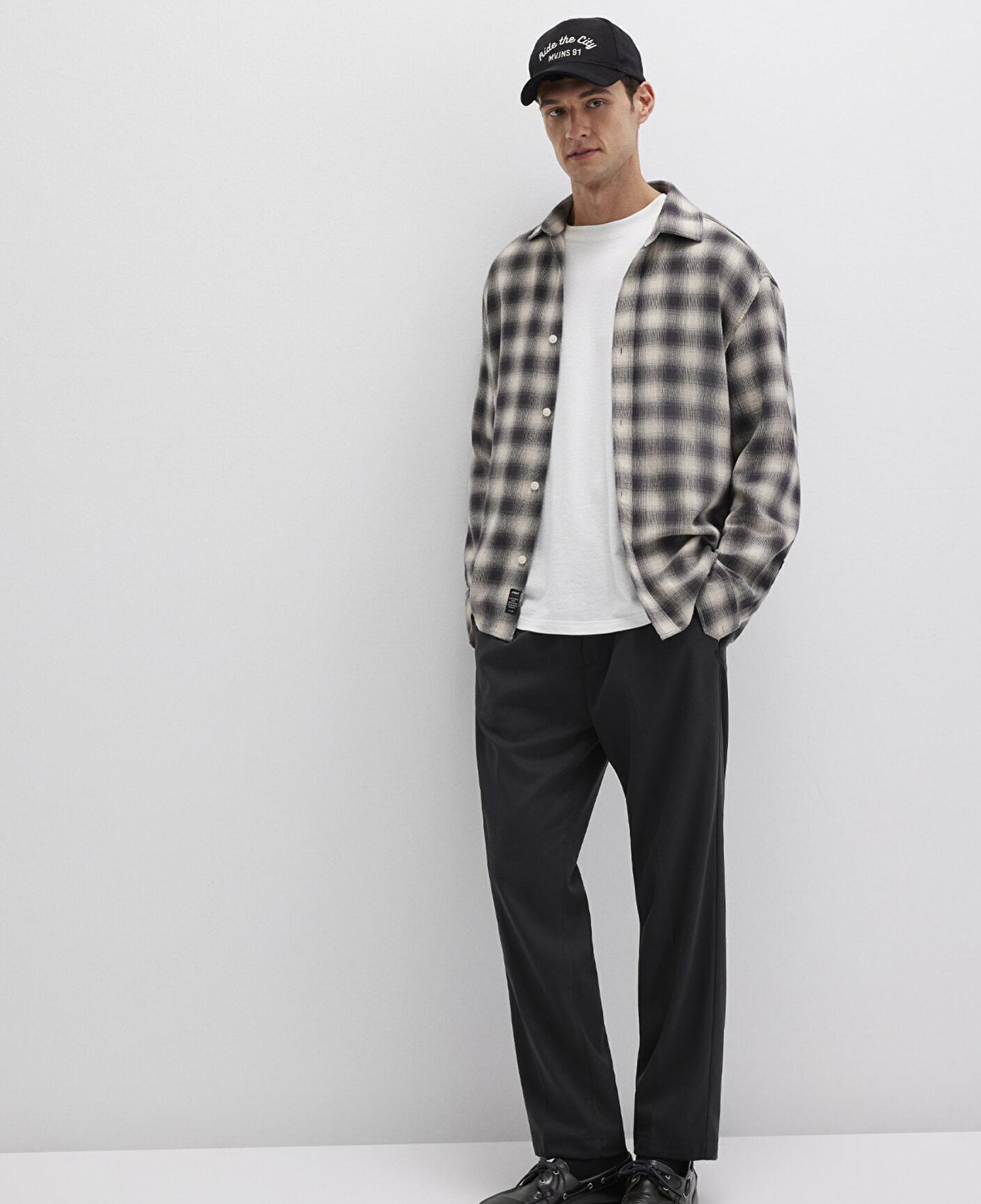 Mavi Siyah Pantolon 0010480-900