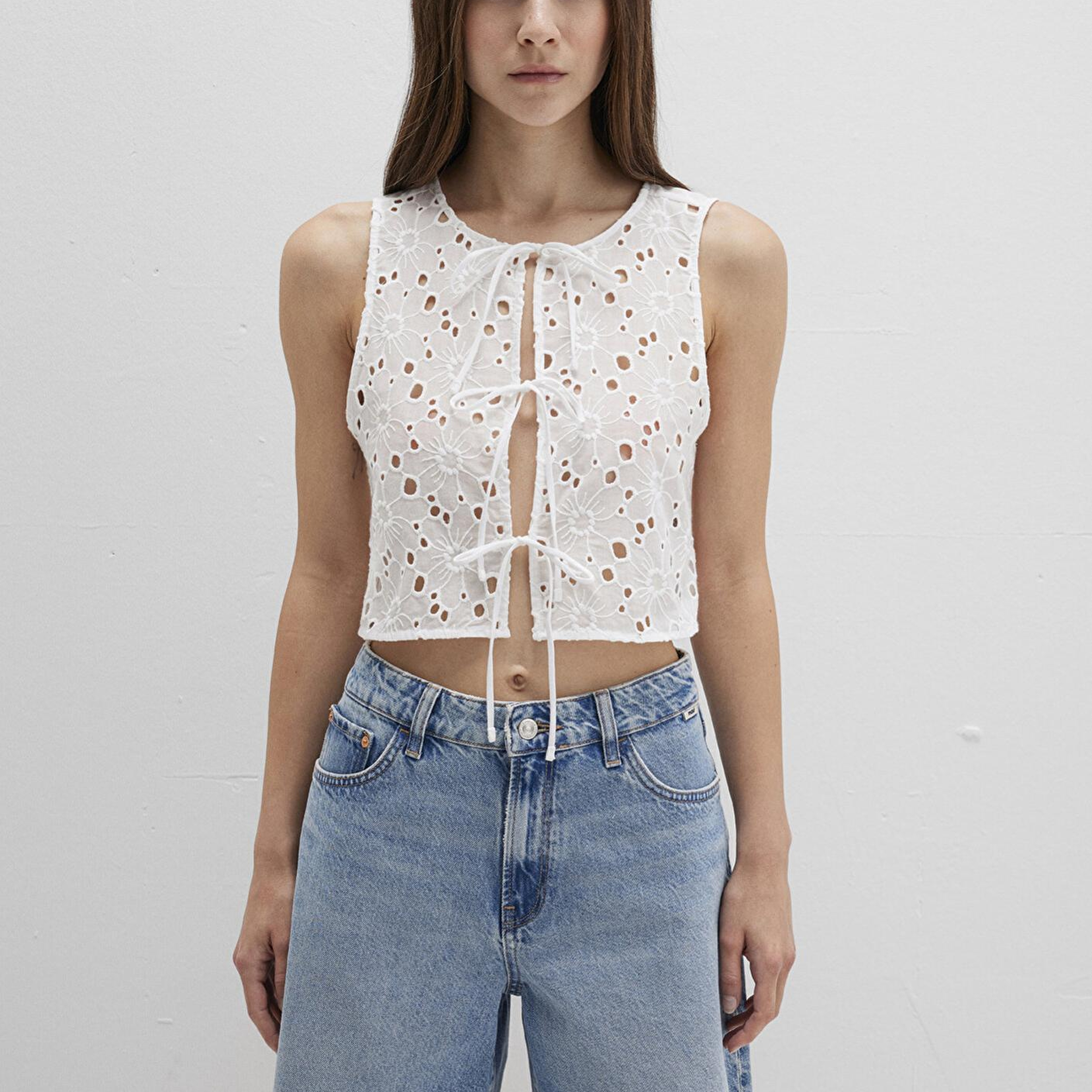 Mavi Bağcık Detaylı Fisto İşlemeli Top 1211177-70057