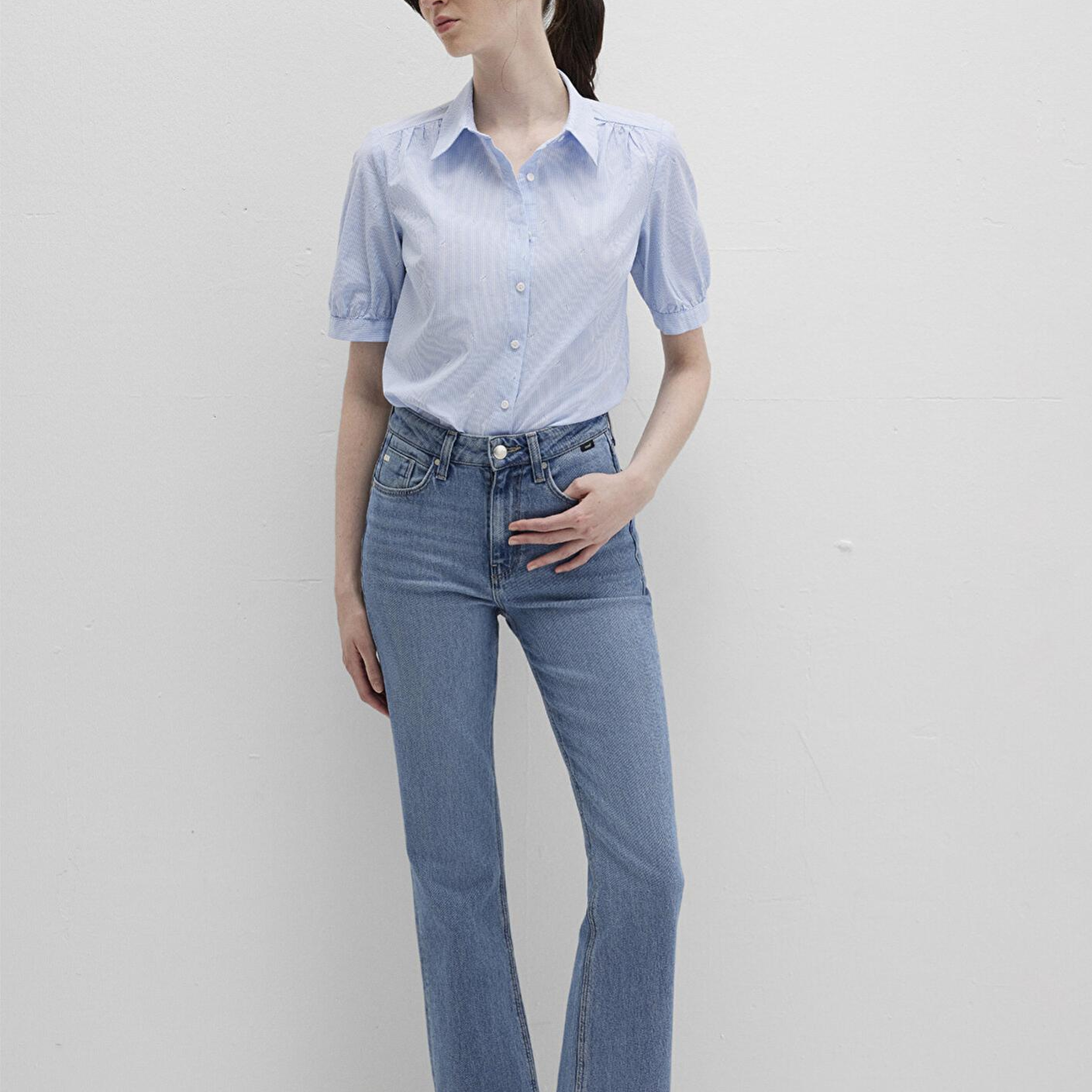 Mavi Kısa Kollu Çizgili Mavi Gömlek Fitted / Vücuda Oturan Kesim 1210060-90700