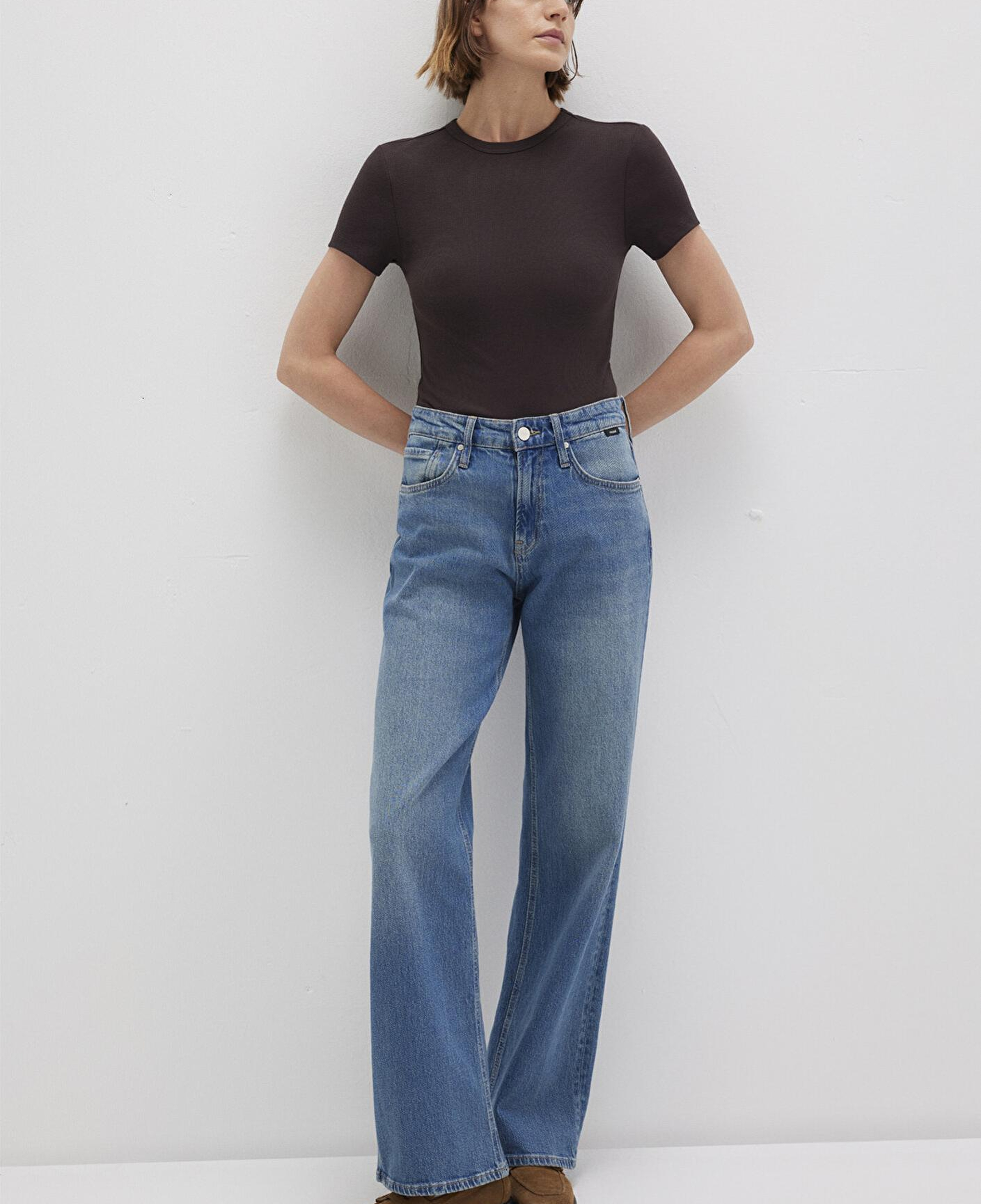 Mavi Kahverengi Basic Tişört Fitted / Vücuda Oturan Kesim 1613081-70240