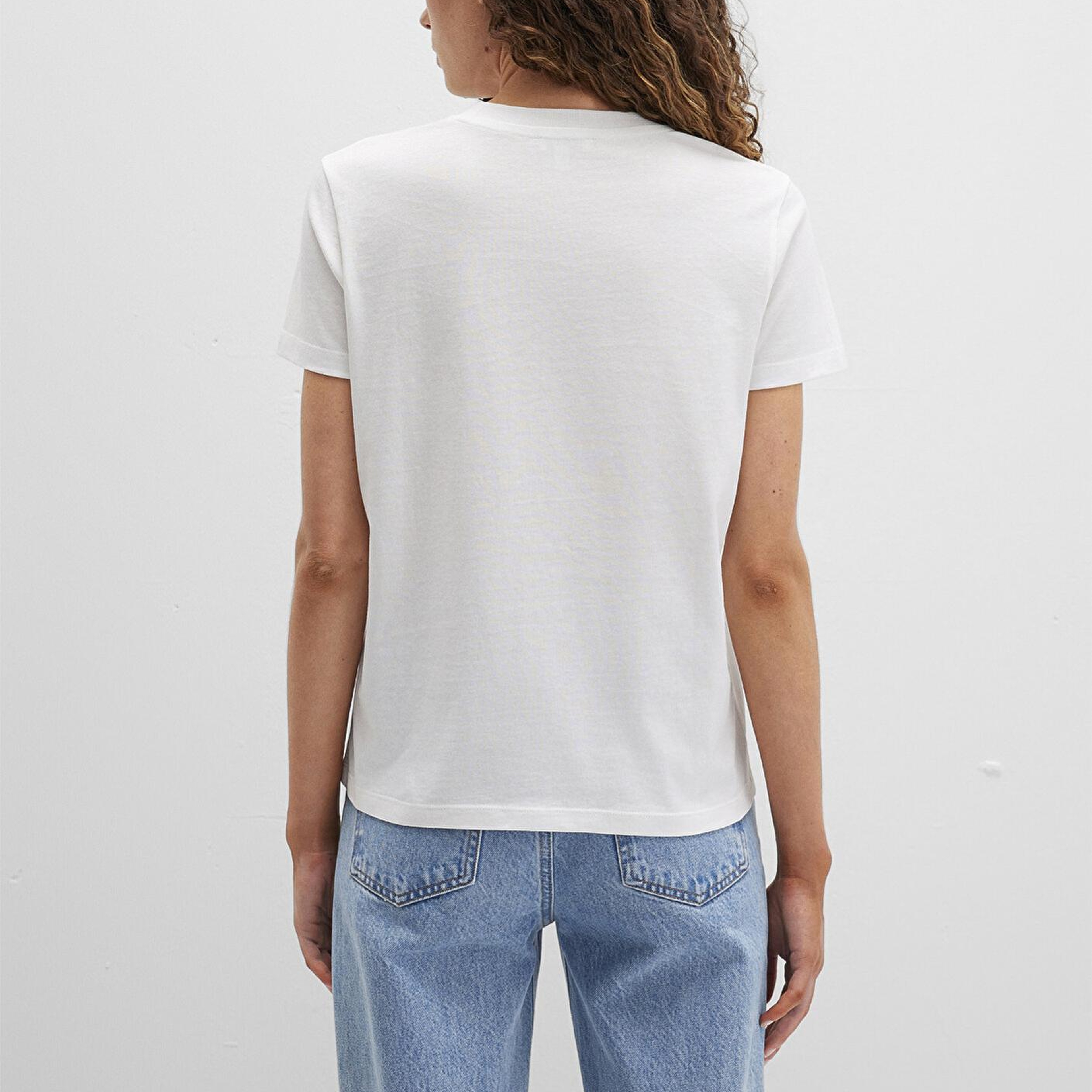 Mavi Mavi Logo Baskılı Ekru Tişört Regular Fit / Normal Kesim 1613412-70057