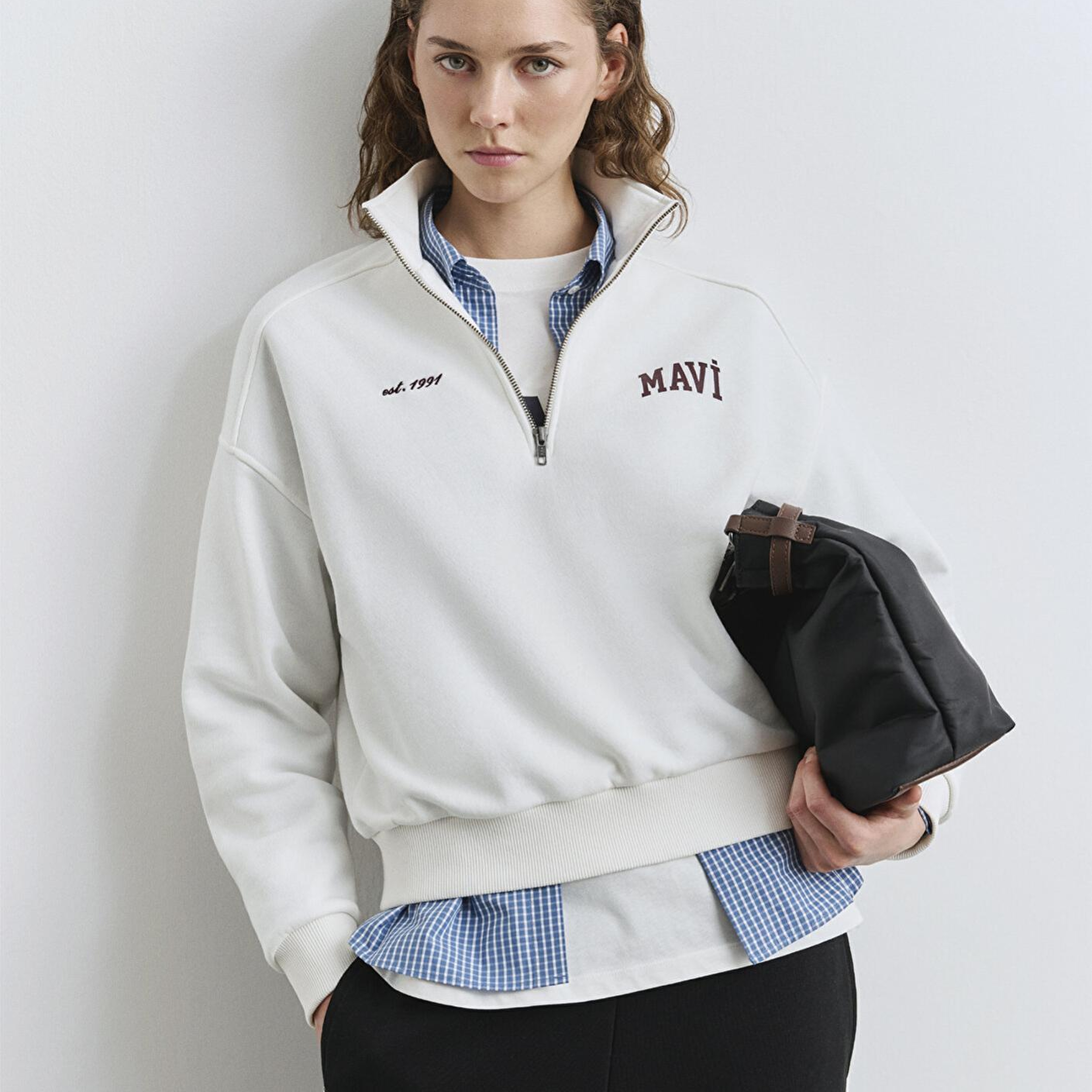 Mavi Mavi Logo Baskılı Yarı Fermuarlı Ekru Sweatshirt 1S10373-70057