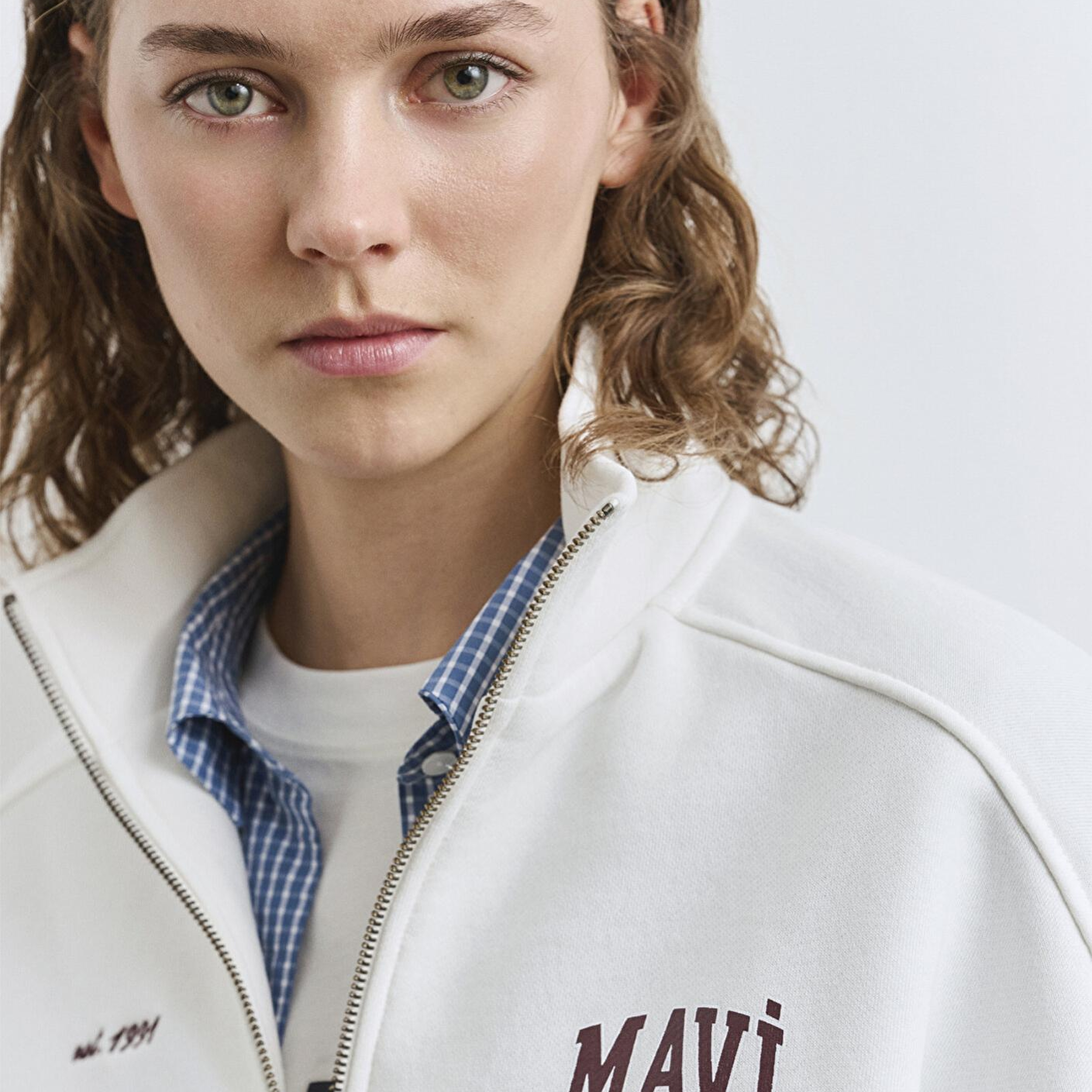 Mavi Mavi Logo Baskılı Yarı Fermuarlı Ekru Sweatshirt 1S10373-70057