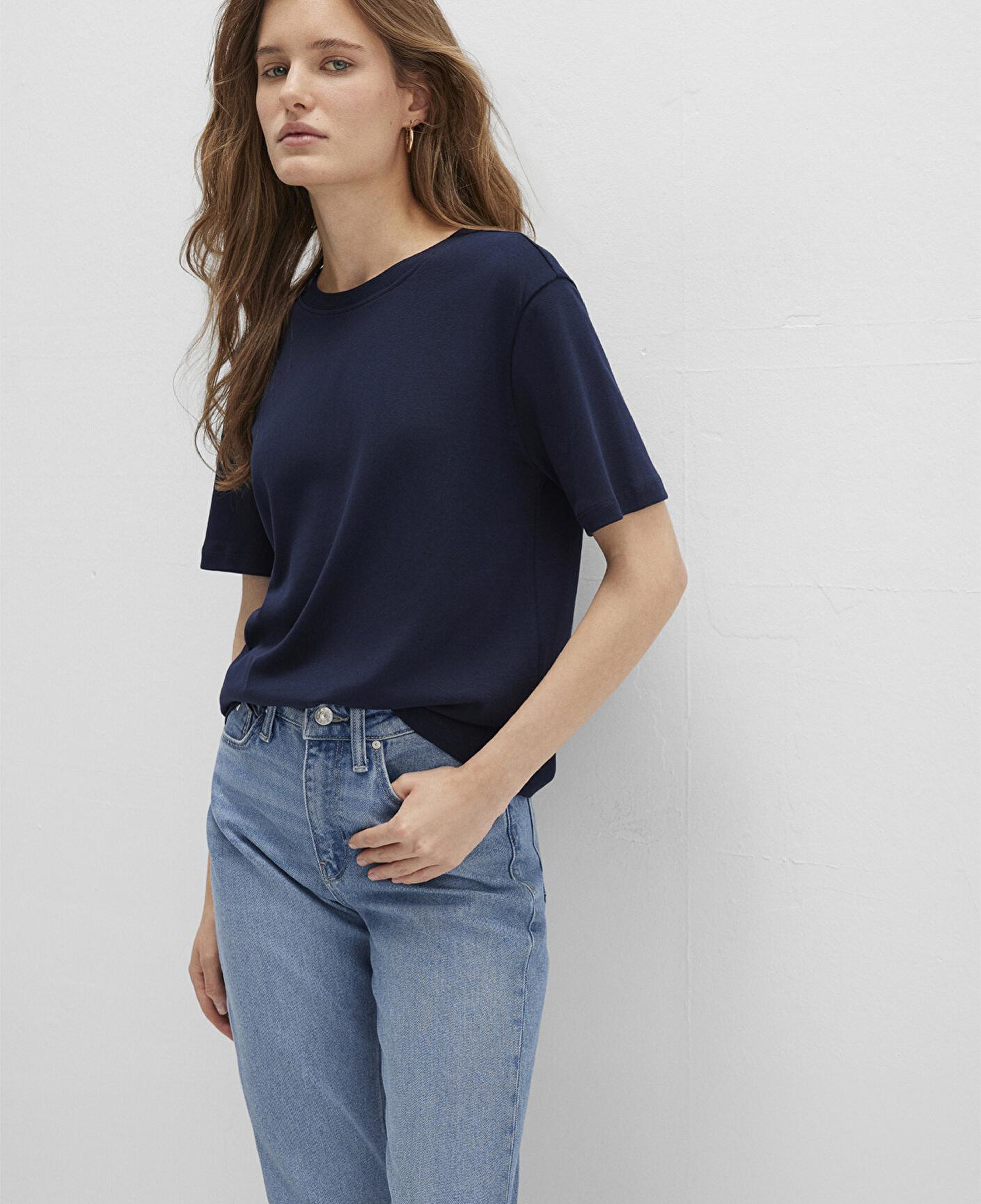 Mavi Lacivert Basic Tişört Semi Slim Fit / Yarı Dar Kesim 1612916-86623