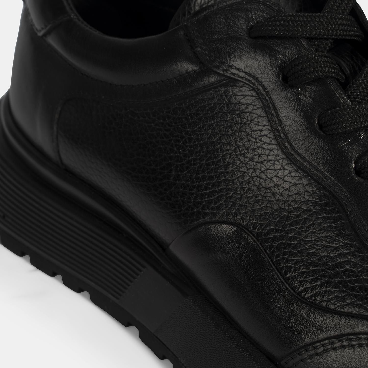 Erkek Siyah Bağcıklı Kalın Tabanlı Deri Sneaker