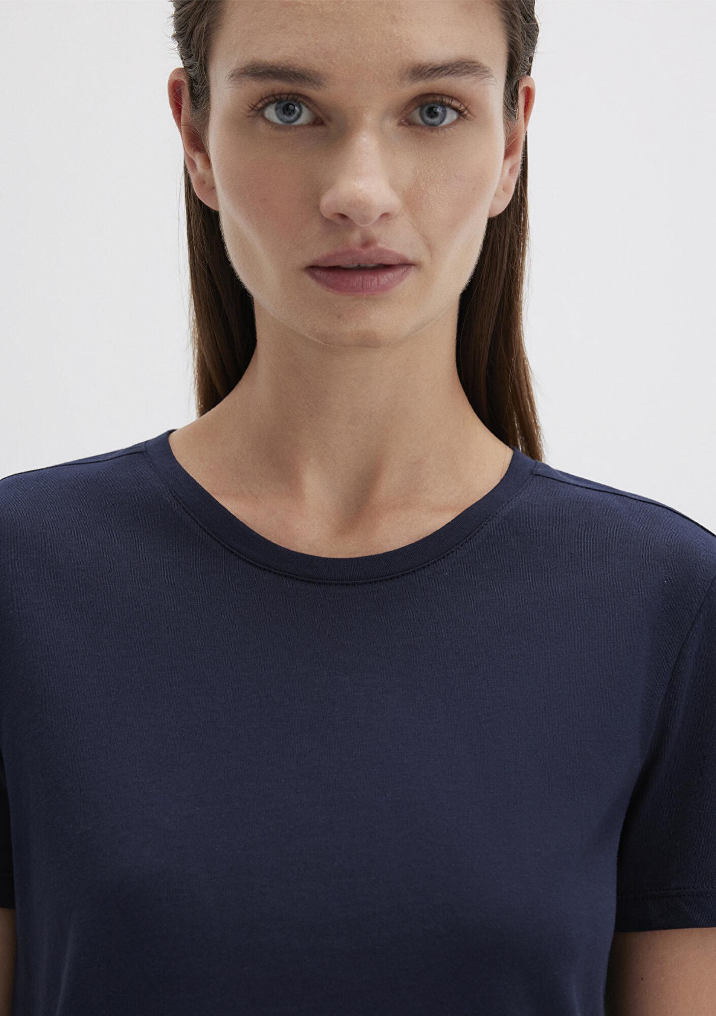 Mavi Lacivert Basic Tişört Slim Fit / Dar Kesim 1613406-86623