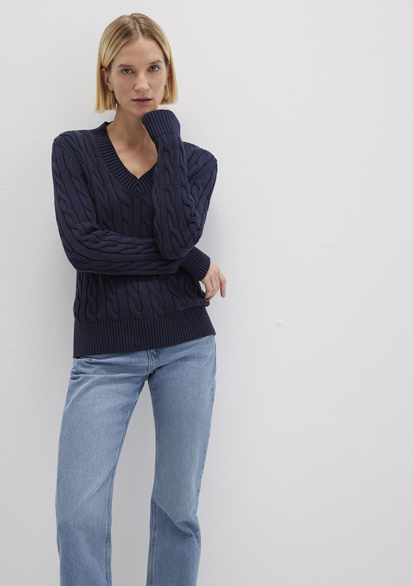 Mavi İpek Karışımlı V Yaka Lacivert Kazak Slim Fit / Dar Kesim 1710720-89101