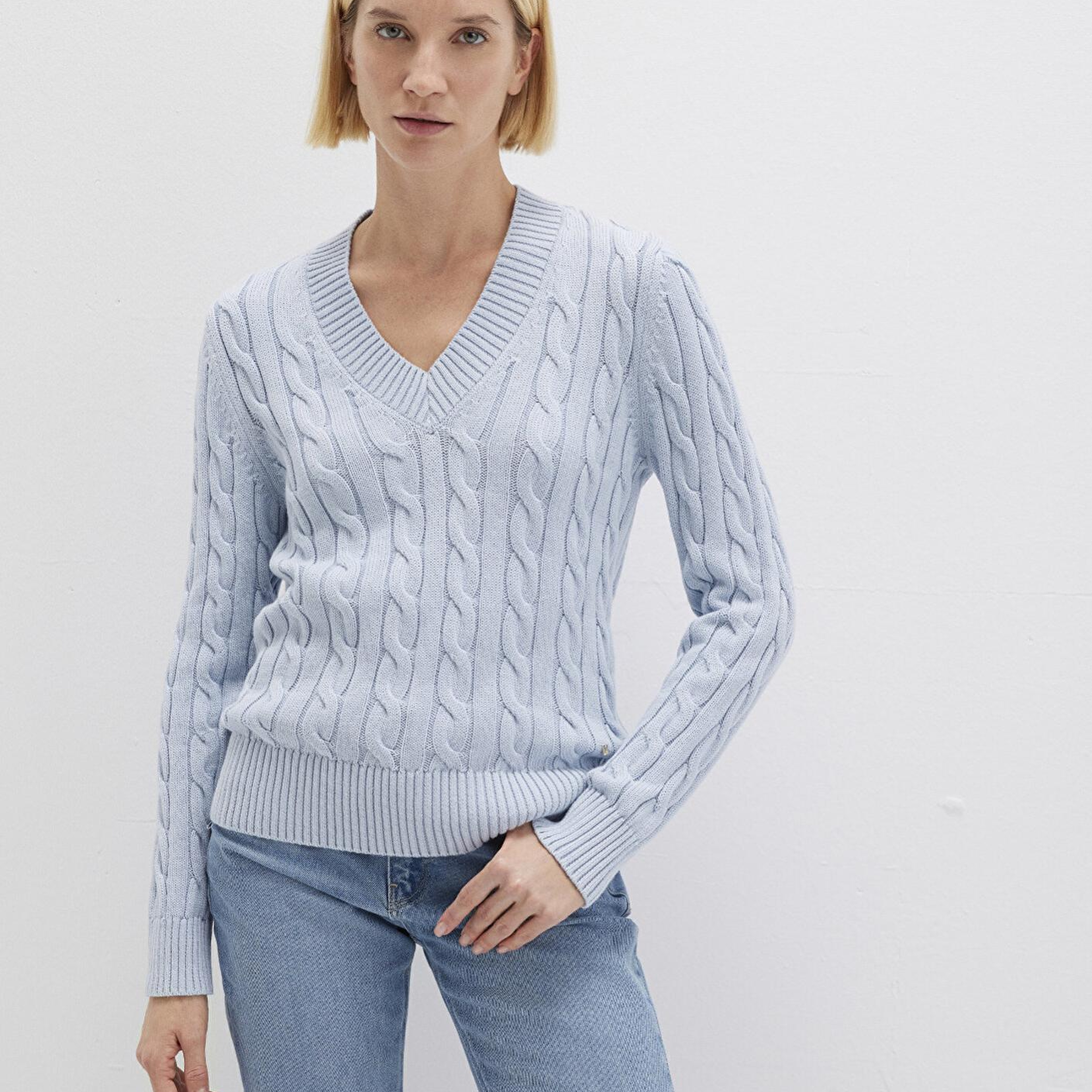 Mavi İpek Karışımlı V Yaka Mavi Kazak Slim Fit / Dar Kesim 1710720-70813