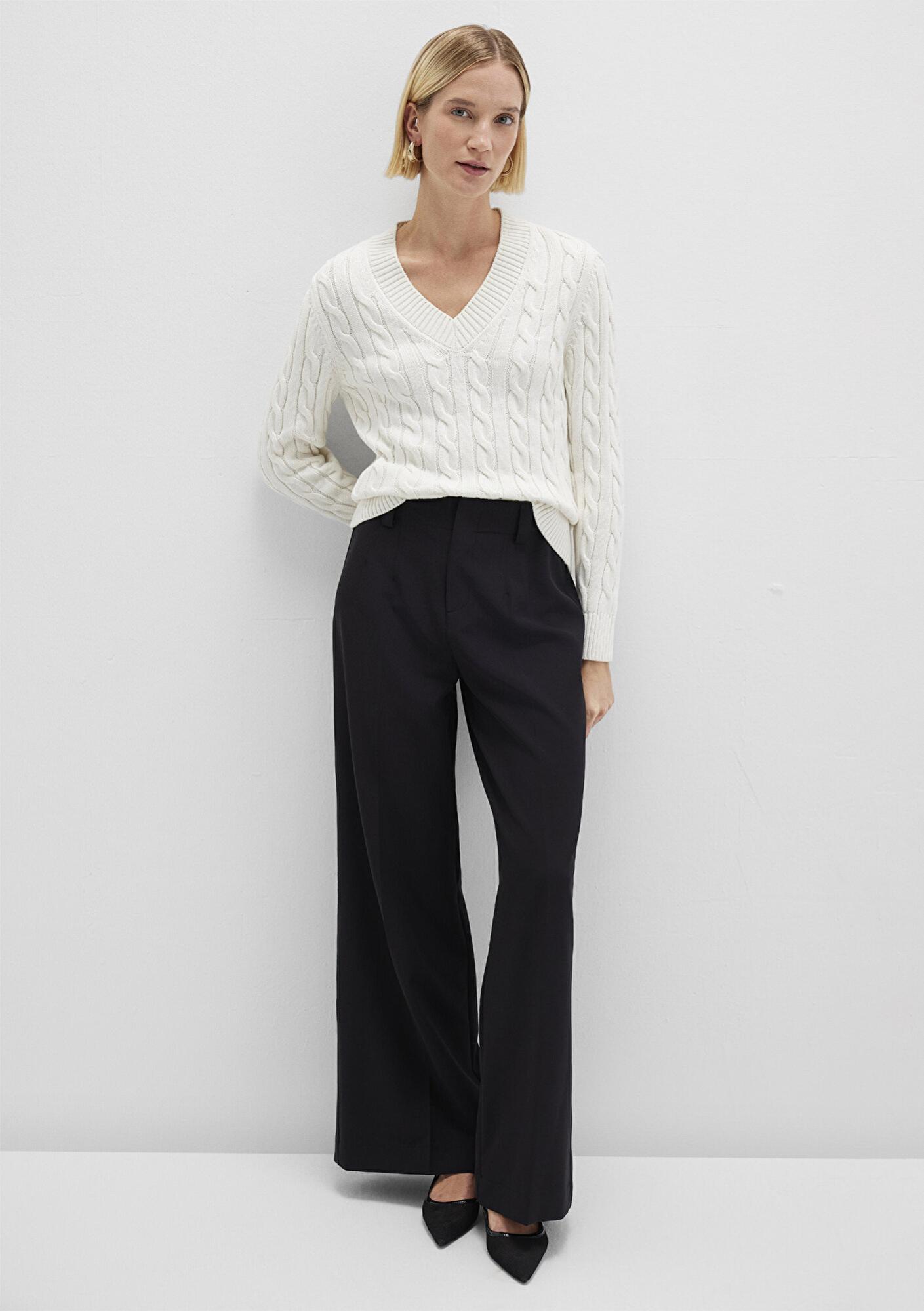 Mavi İpek Karışımlı V Yaka Ekru Kazak Slim Fit / Dar Kesim 1710720-70057