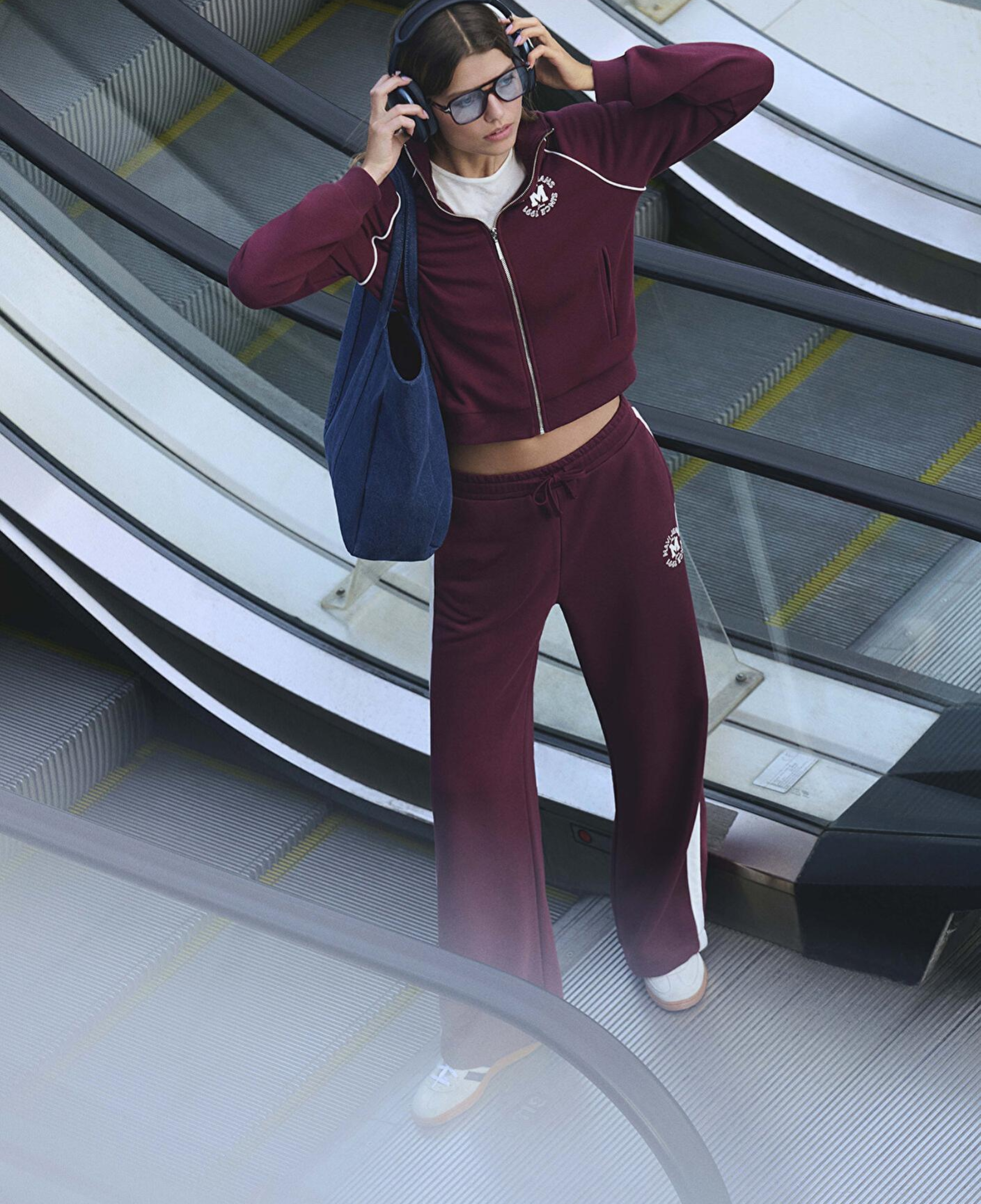 Mavi Biye Detaylı Fermuarlı Bordo Sweatshirt 1S10365-70393