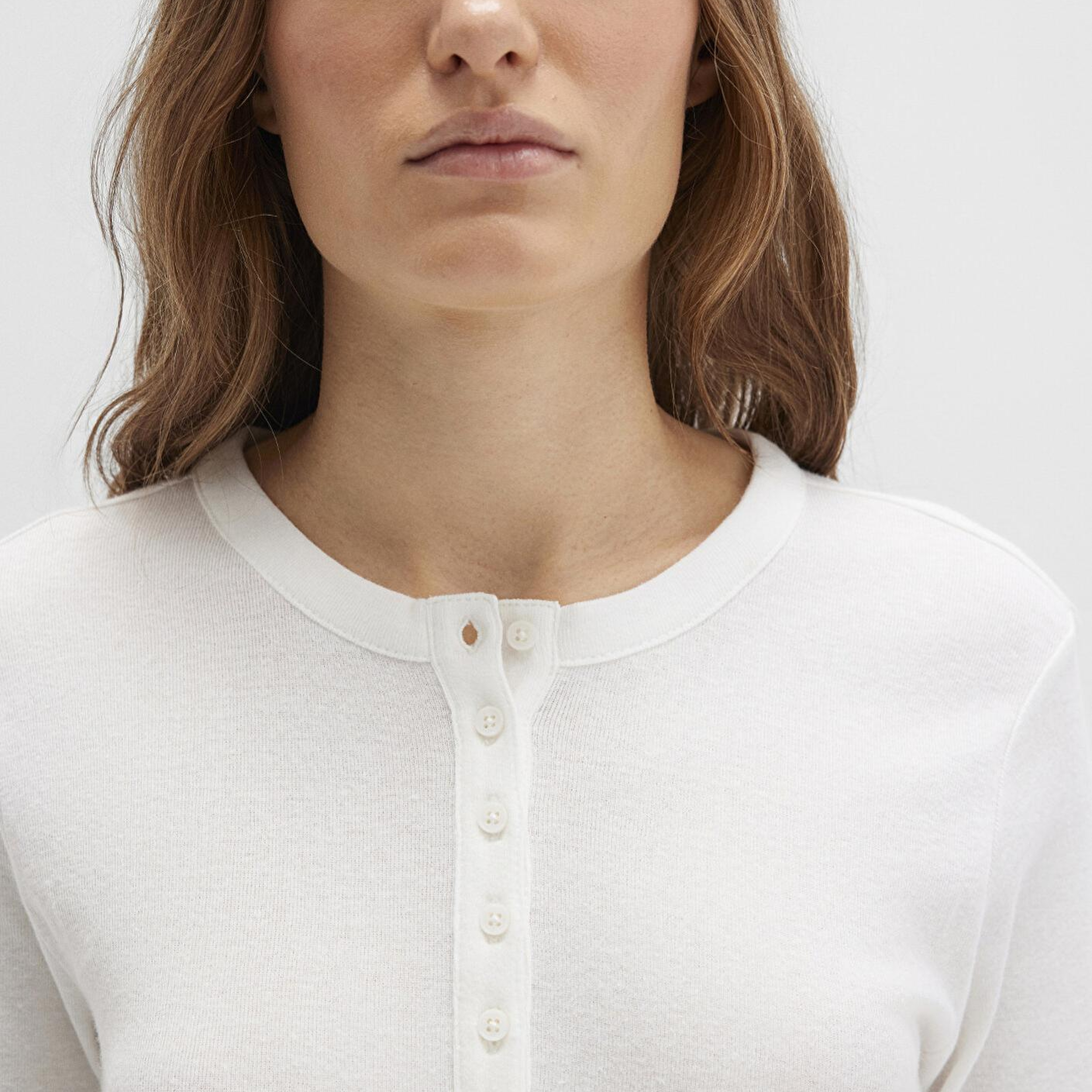 Mavi Düğme Detaylı Ekru Tişört Slim Fit / Dar Kesim 1613401-70057