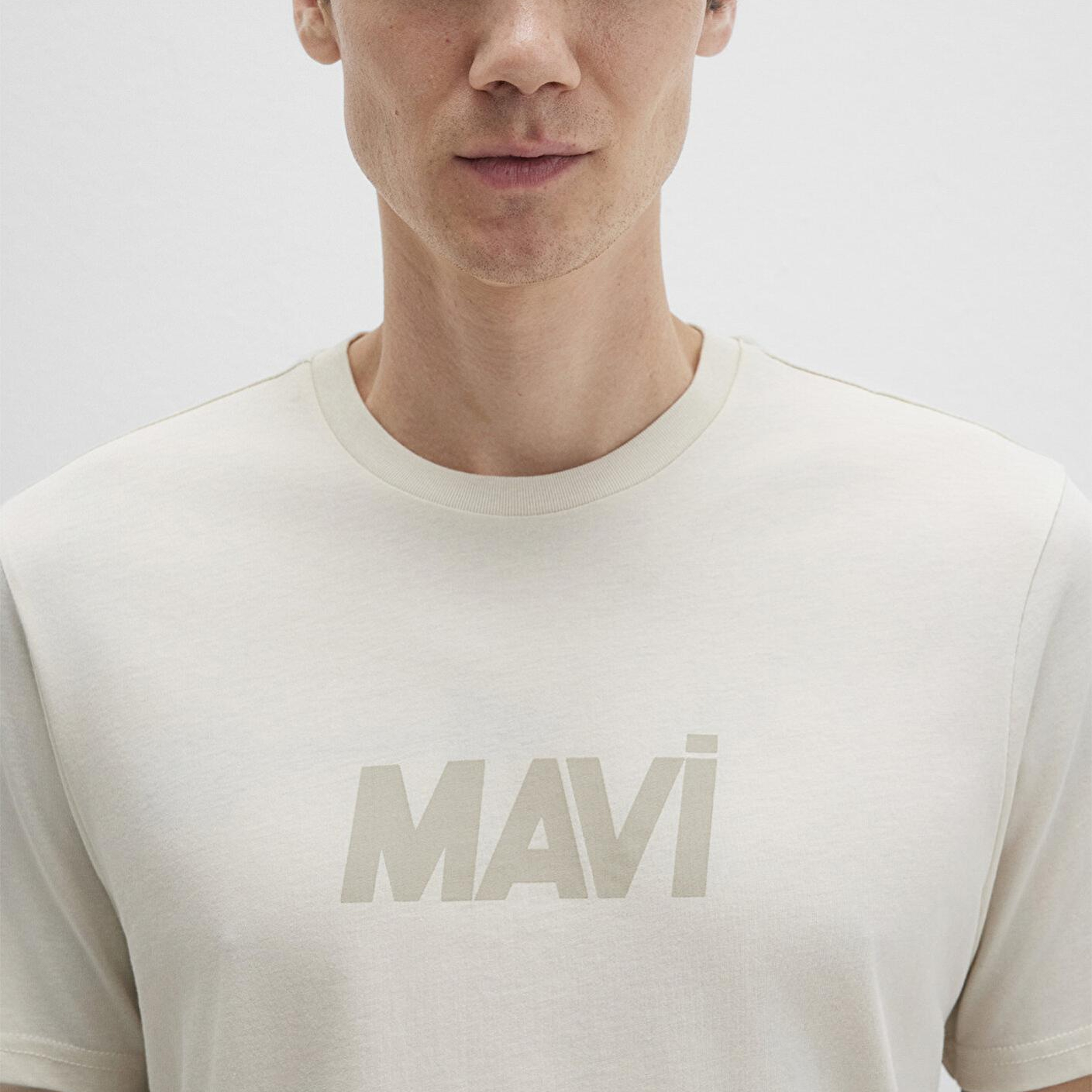 Mavi Mavi Logo Baskılı Bej Tişört Regular Fit / Normal Kesim 0612896-70134