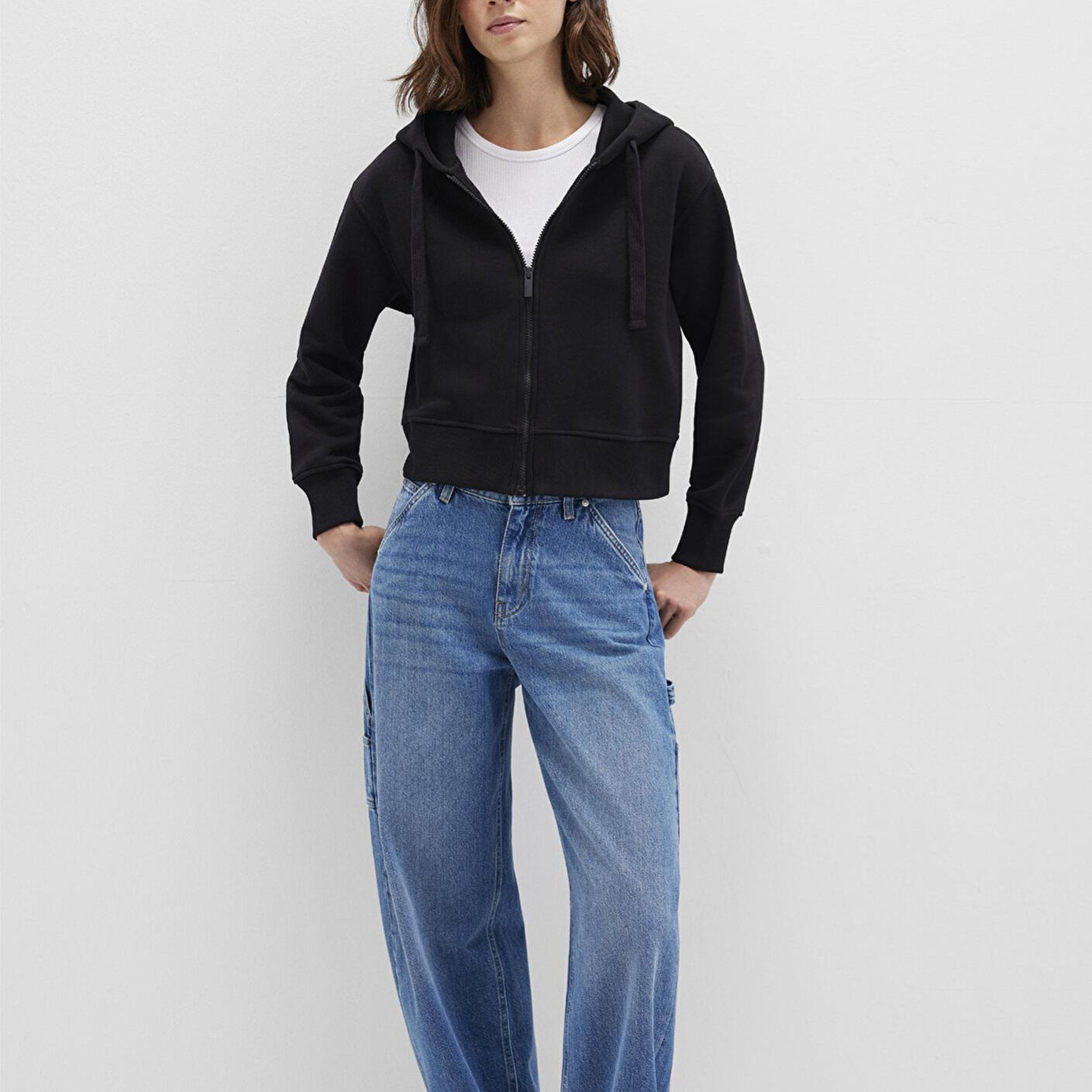 Mavi Kapüşonlu Siyah Basic Crop Sweatshirt 1S10388-900