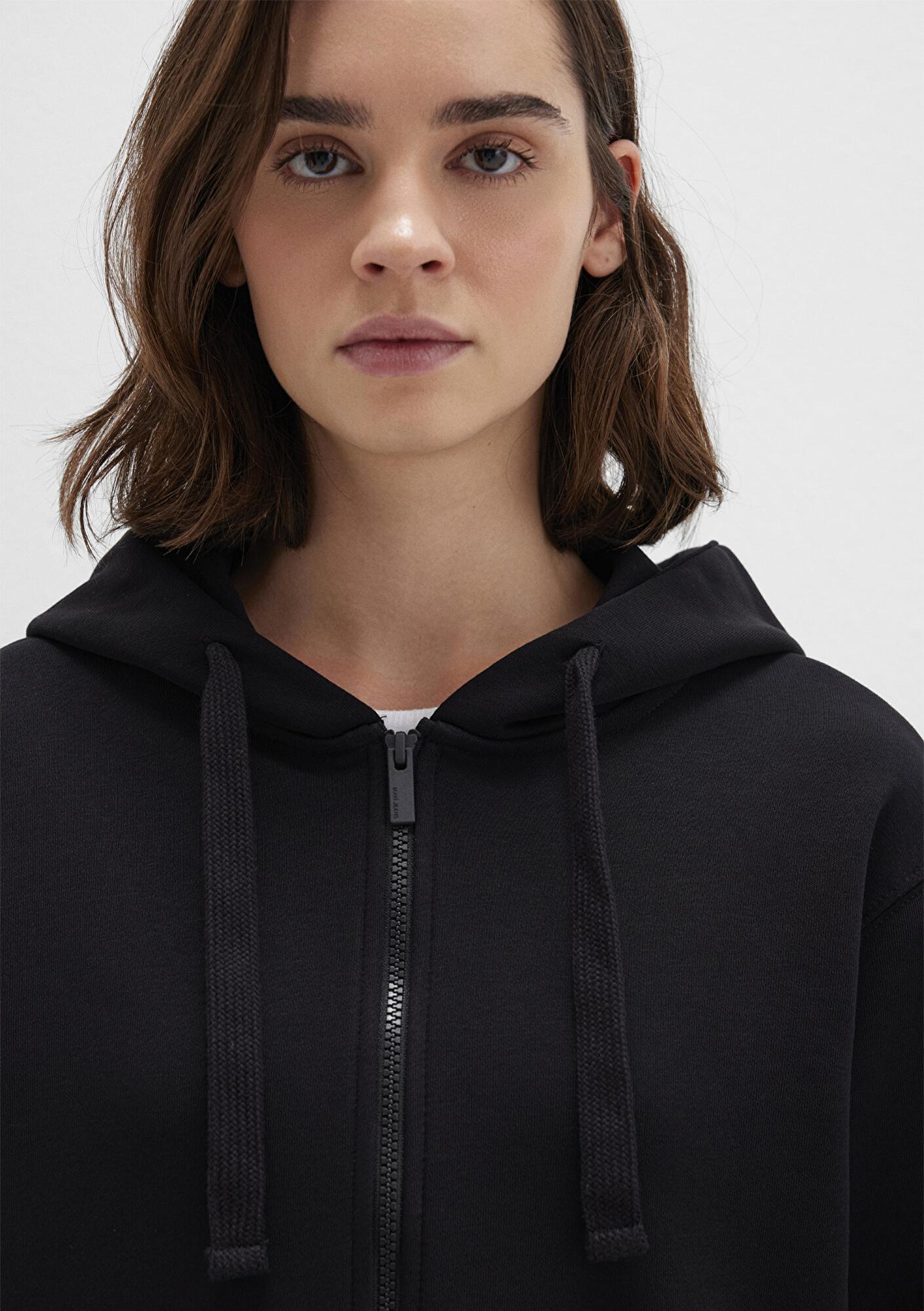 Mavi Kapüşonlu Siyah Basic Crop Sweatshirt 1S10388-900