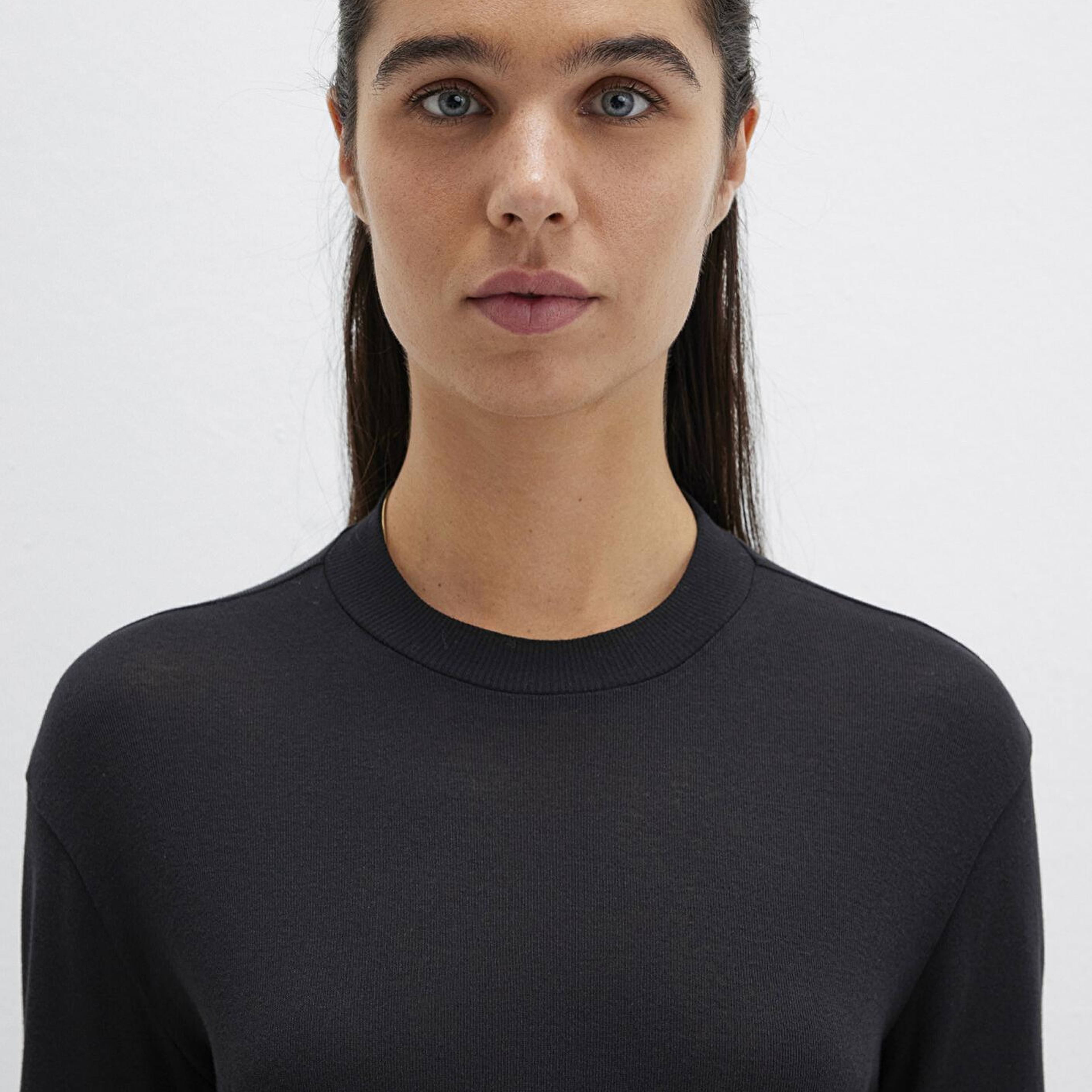 Mavi Uzun Kollu Siyah Tişört Slim Fit / Dar Kesim 1613352-900