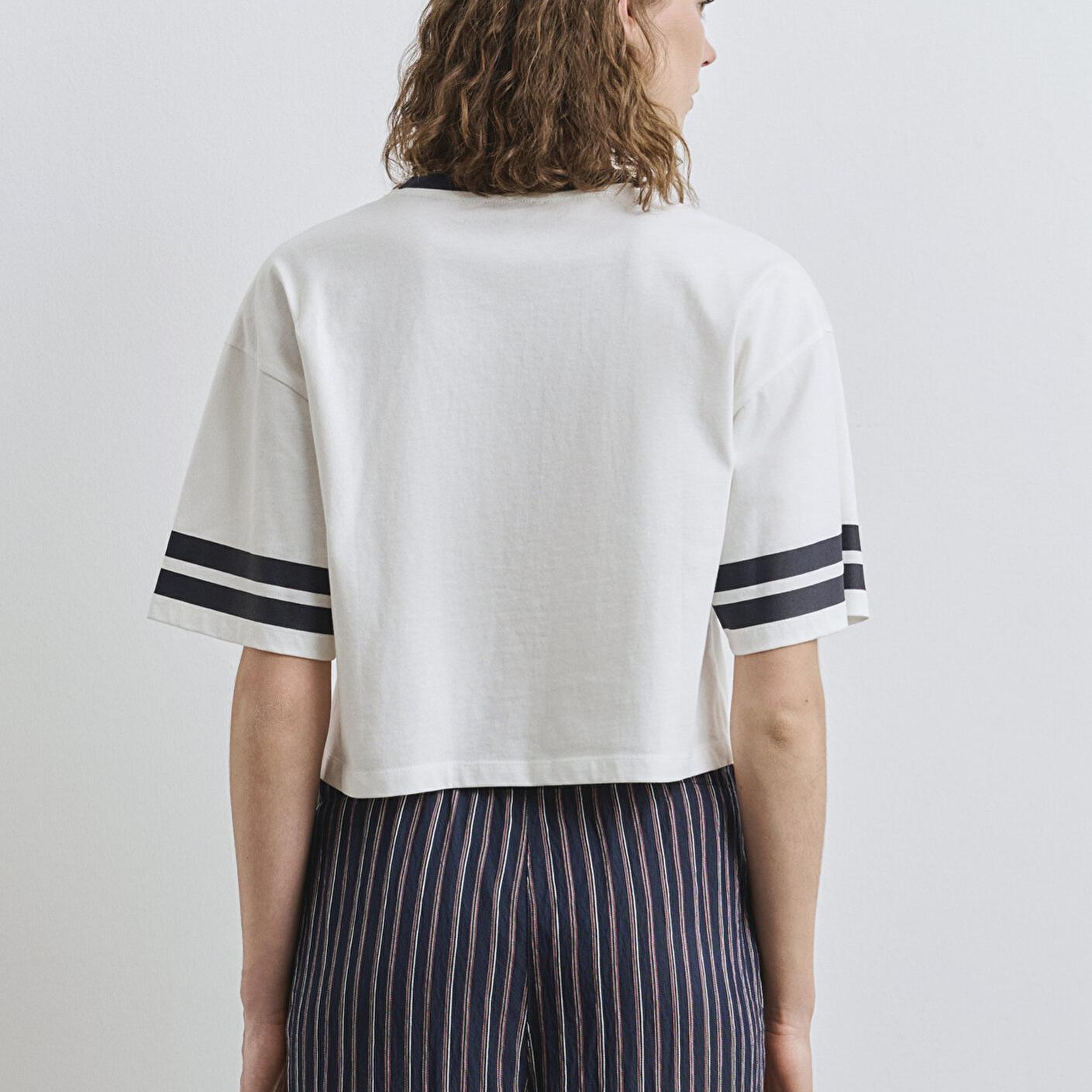 Mavi Mavi Logo Baskılı Ekru Tişört Regular Fit / Normal Kesim 1613376-70057