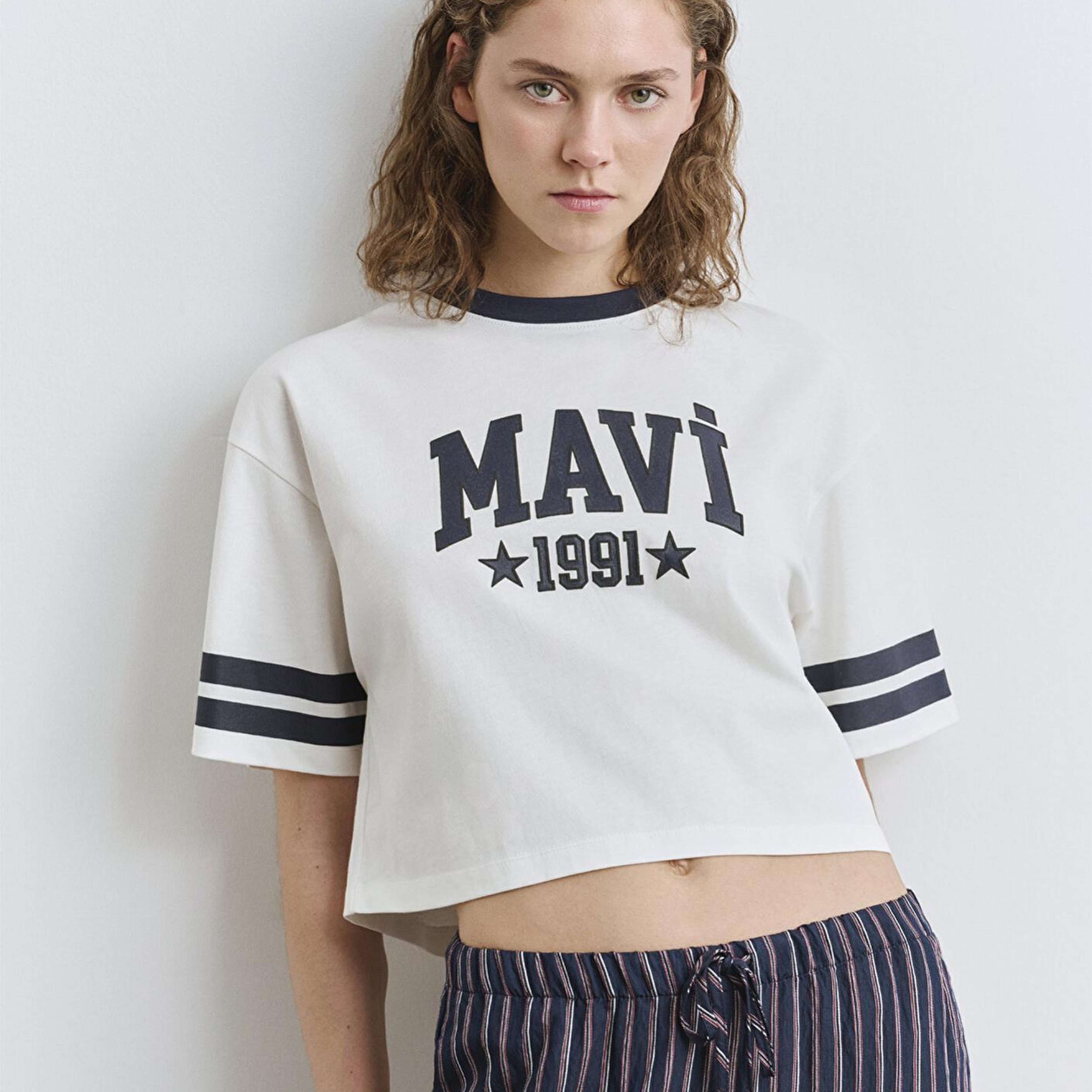 Mavi Mavi Logo Baskılı Ekru Tişört Regular Fit / Normal Kesim 1613376-70057