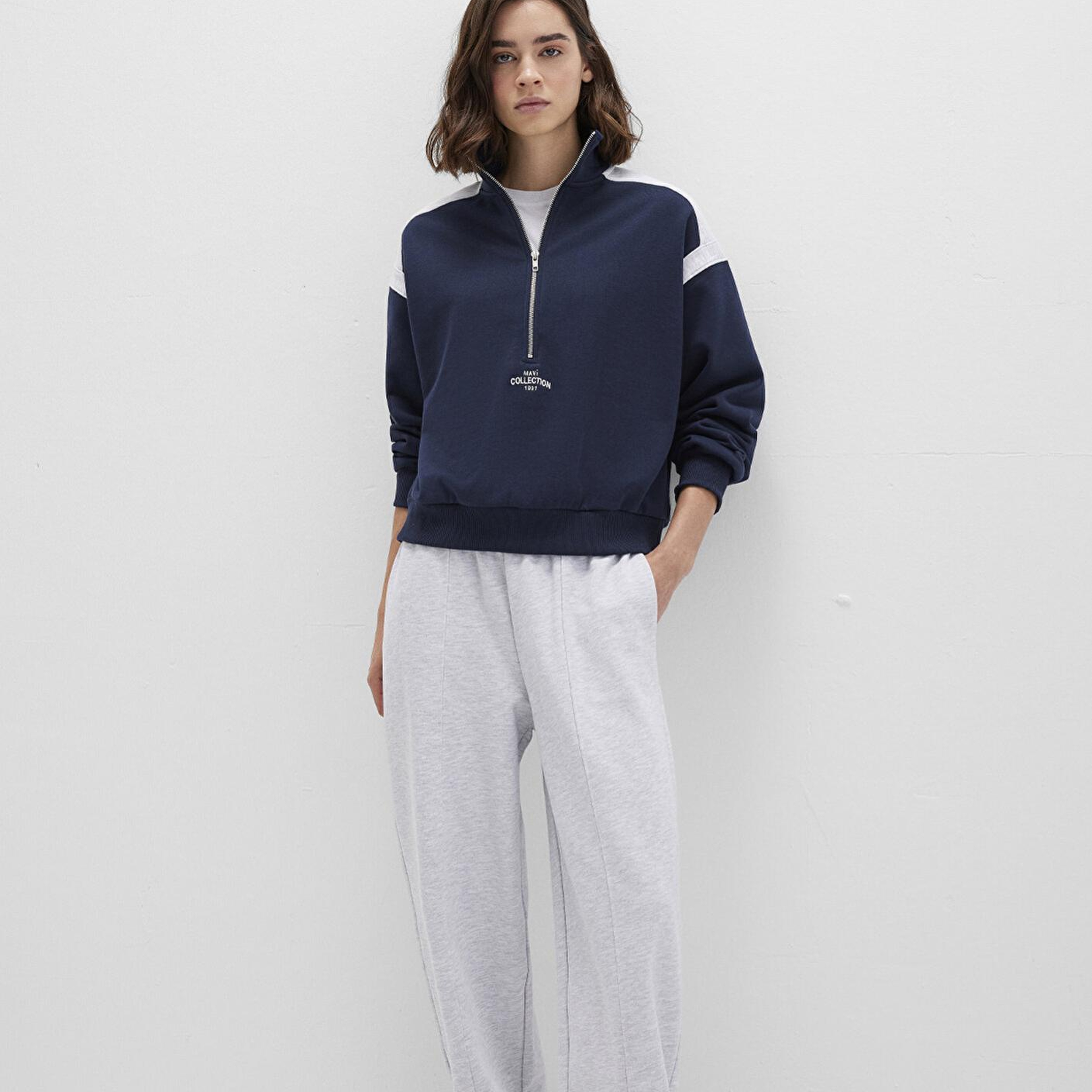 Mavi Yarı Fermuarlı Lacivert Sweatshirt 1S10360-32184