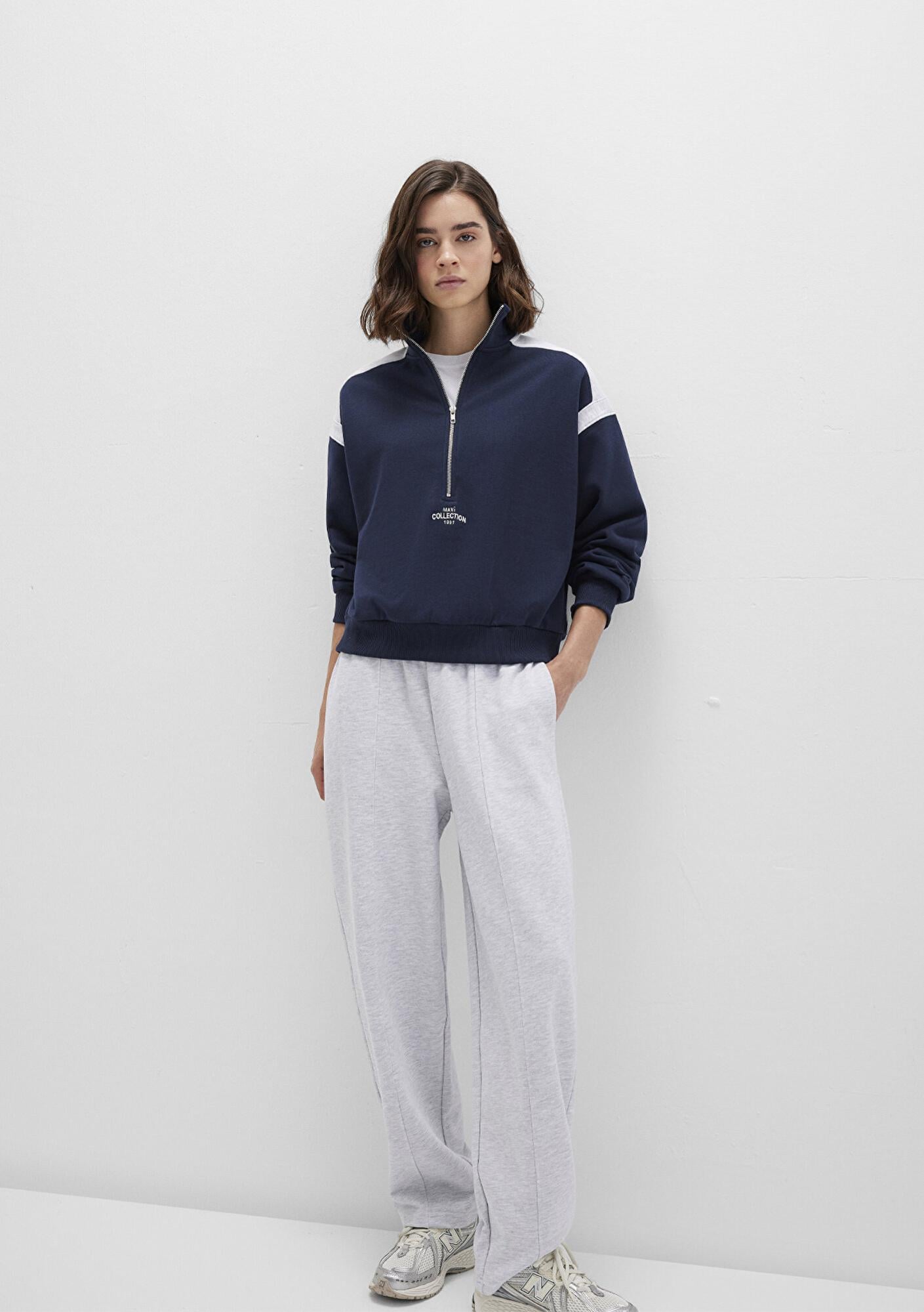 Mavi Yarı Fermuarlı Lacivert Sweatshirt 1S10360-32184
