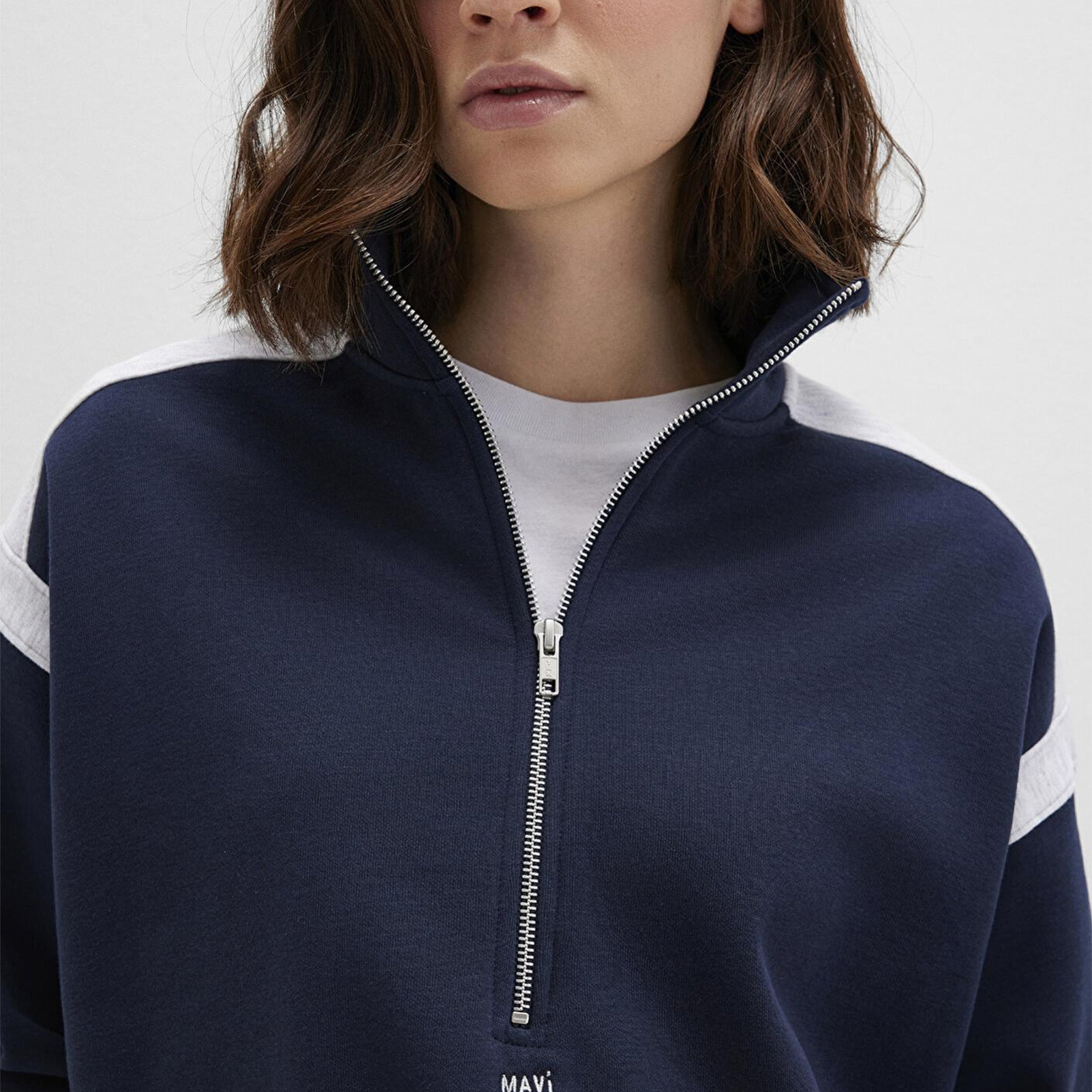 Mavi Yarı Fermuarlı Lacivert Sweatshirt 1S10360-32184