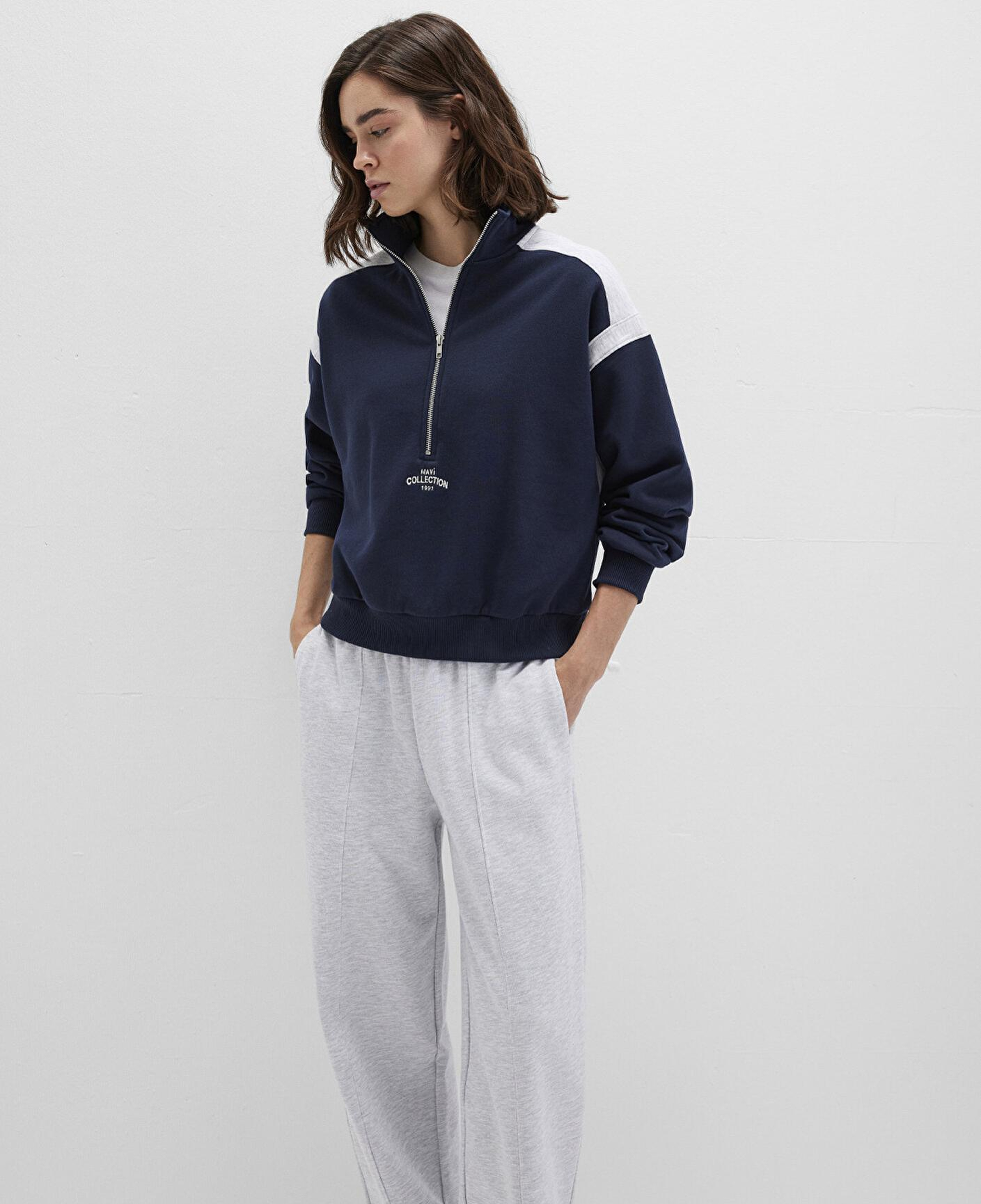 Mavi Yarı Fermuarlı Lacivert Sweatshirt 1S10360-32184