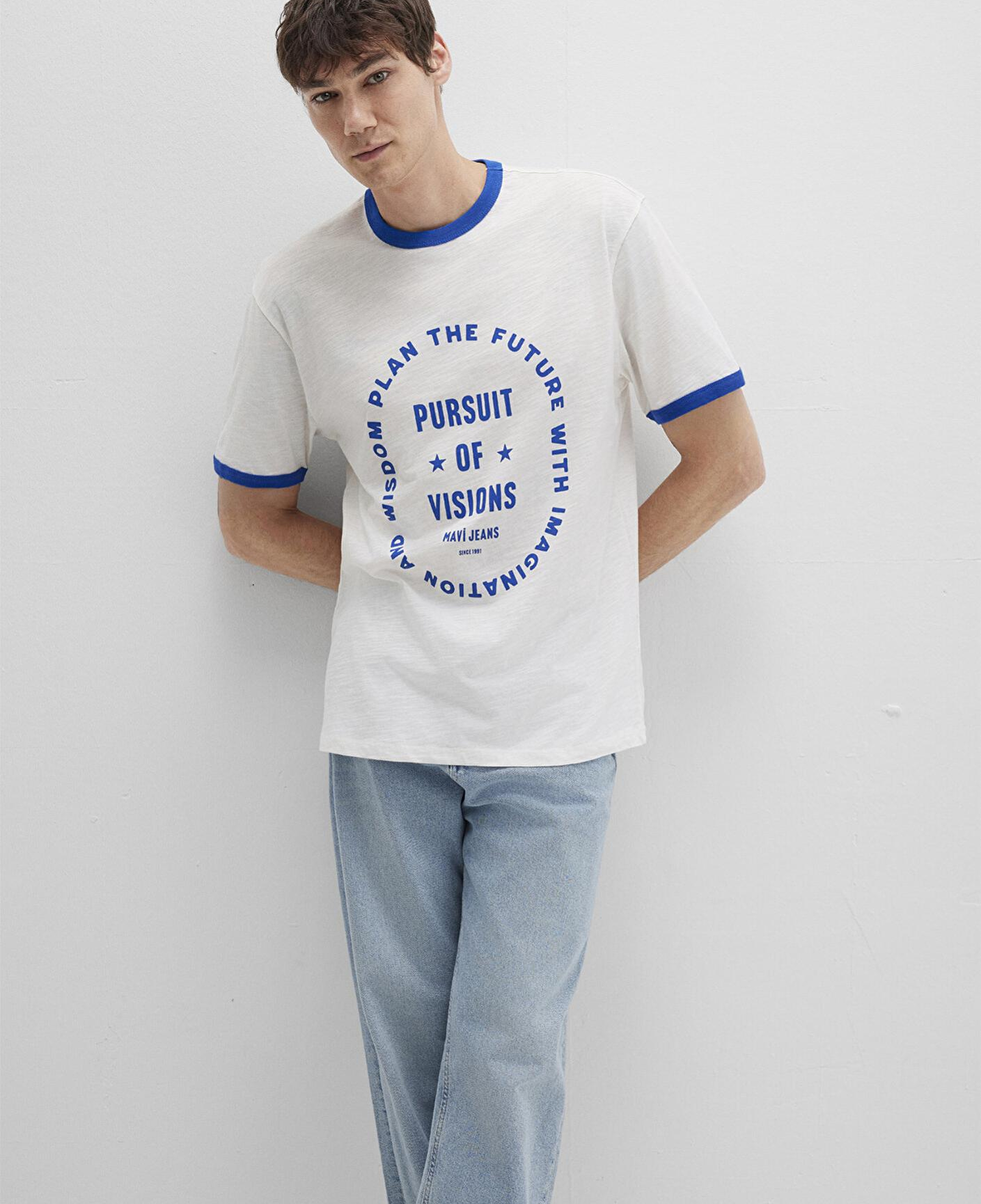 Mavi Biye Detaylı Beyaz Tişört Loose Fit / Bol Rahat Kesim 0612954-70057