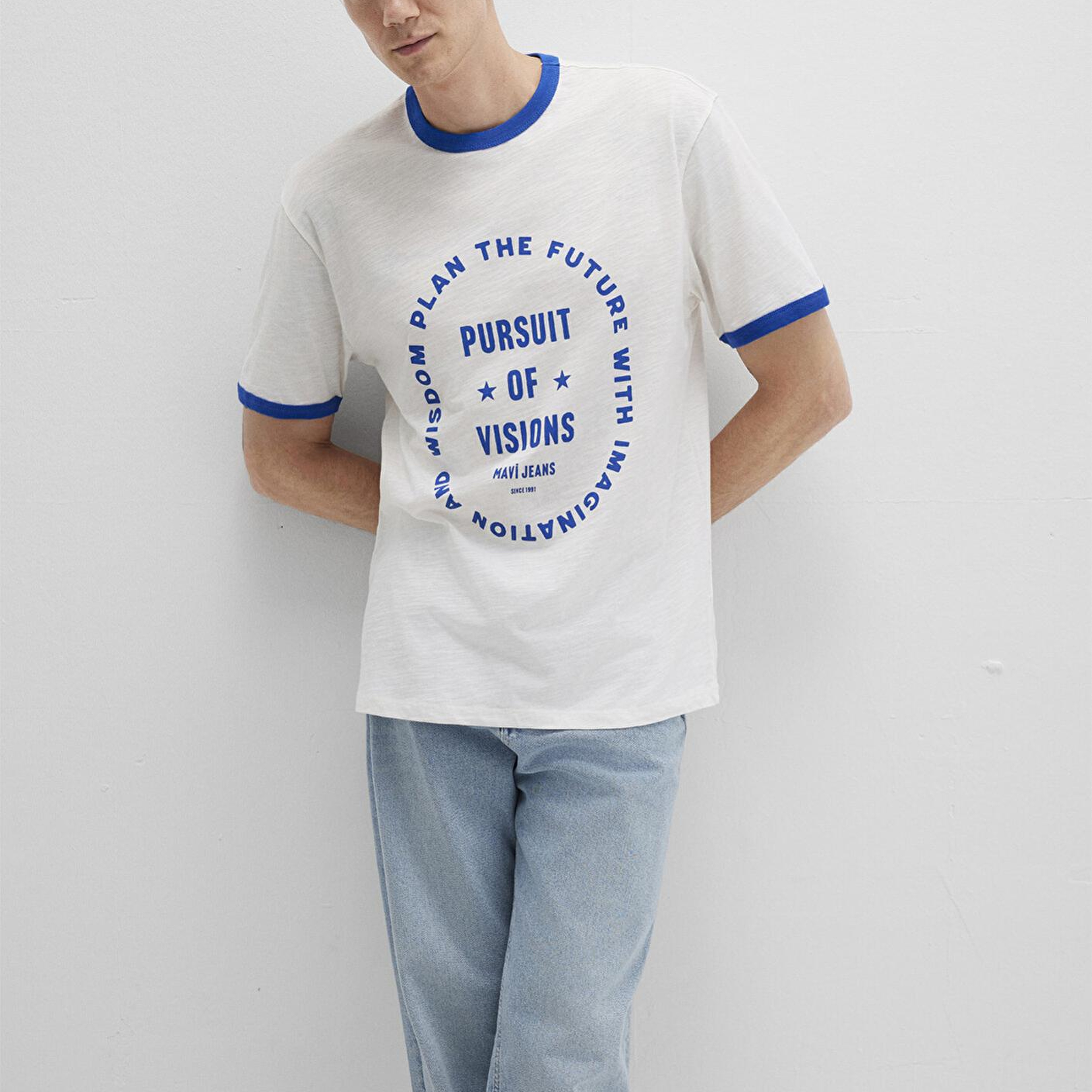 Mavi Biye Detaylı Beyaz Tişört Loose Fit / Bol Rahat Kesim 0612954-70057