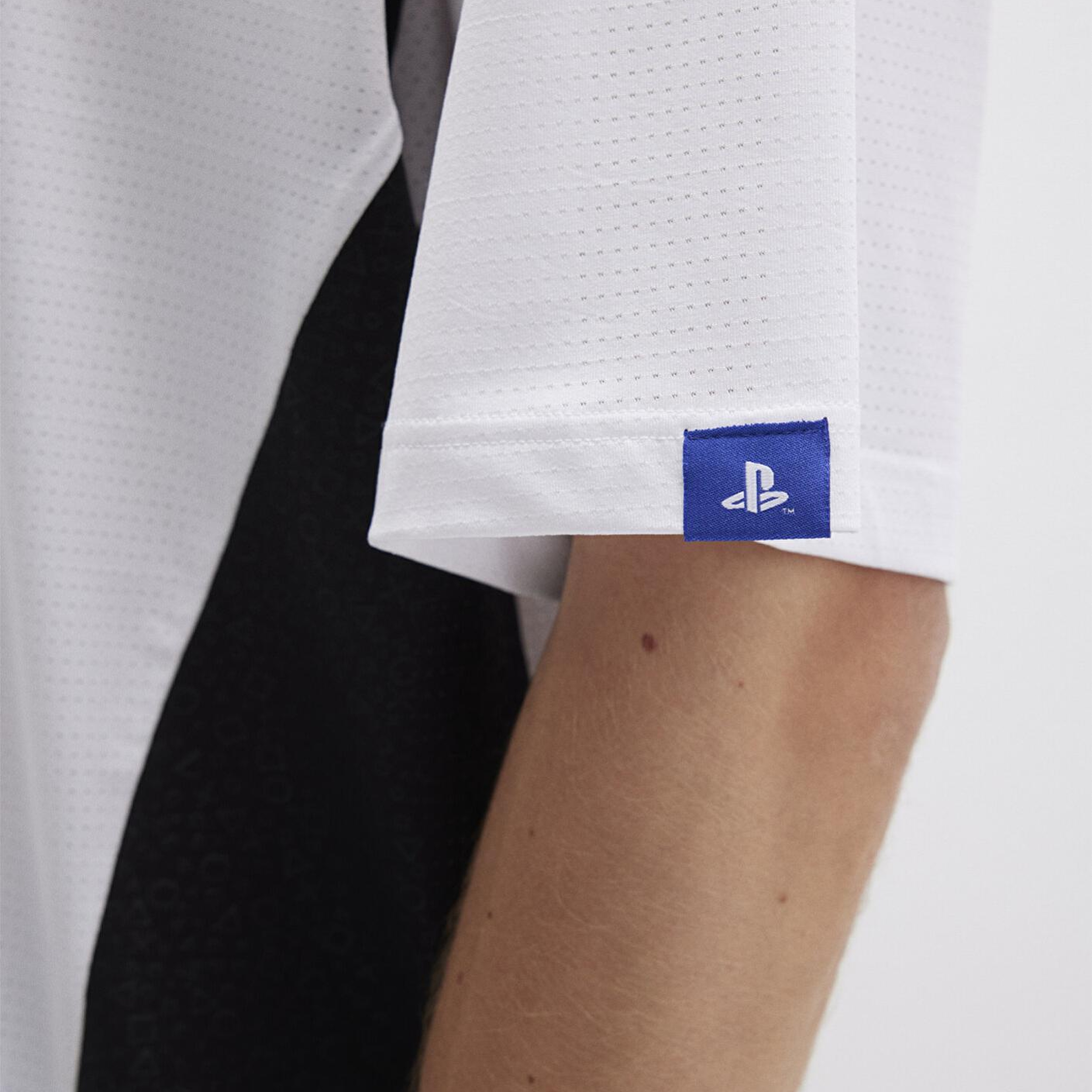 Mavi PlayStation Baskılı Beyaz Forma Tişört​ Oversize / Geniş Kesim 0612938-620