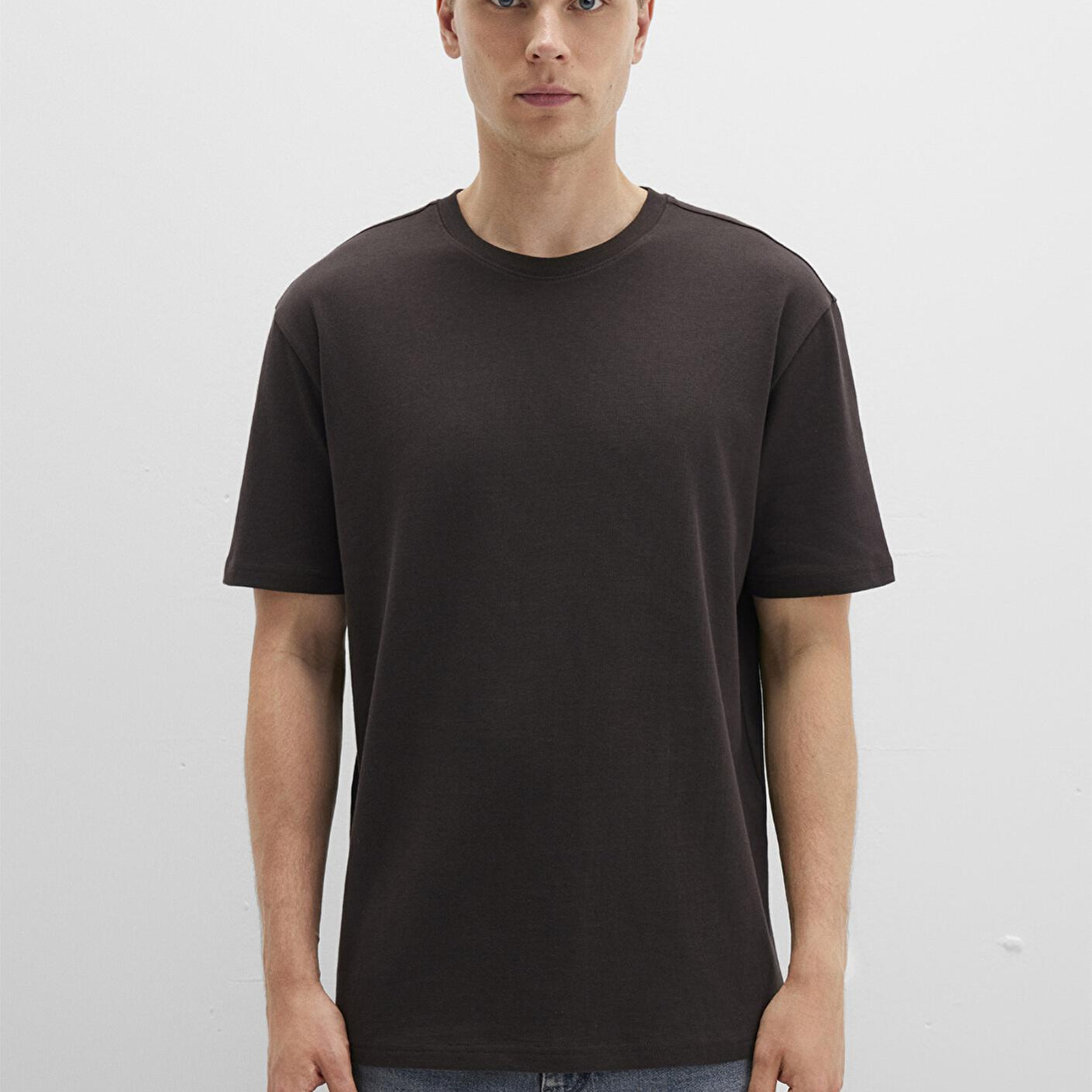 Mavi Bisiklet Yaka Kahverengi Basic Tişört Loose Fit / Bol Rahat Kesim 0611596-70219