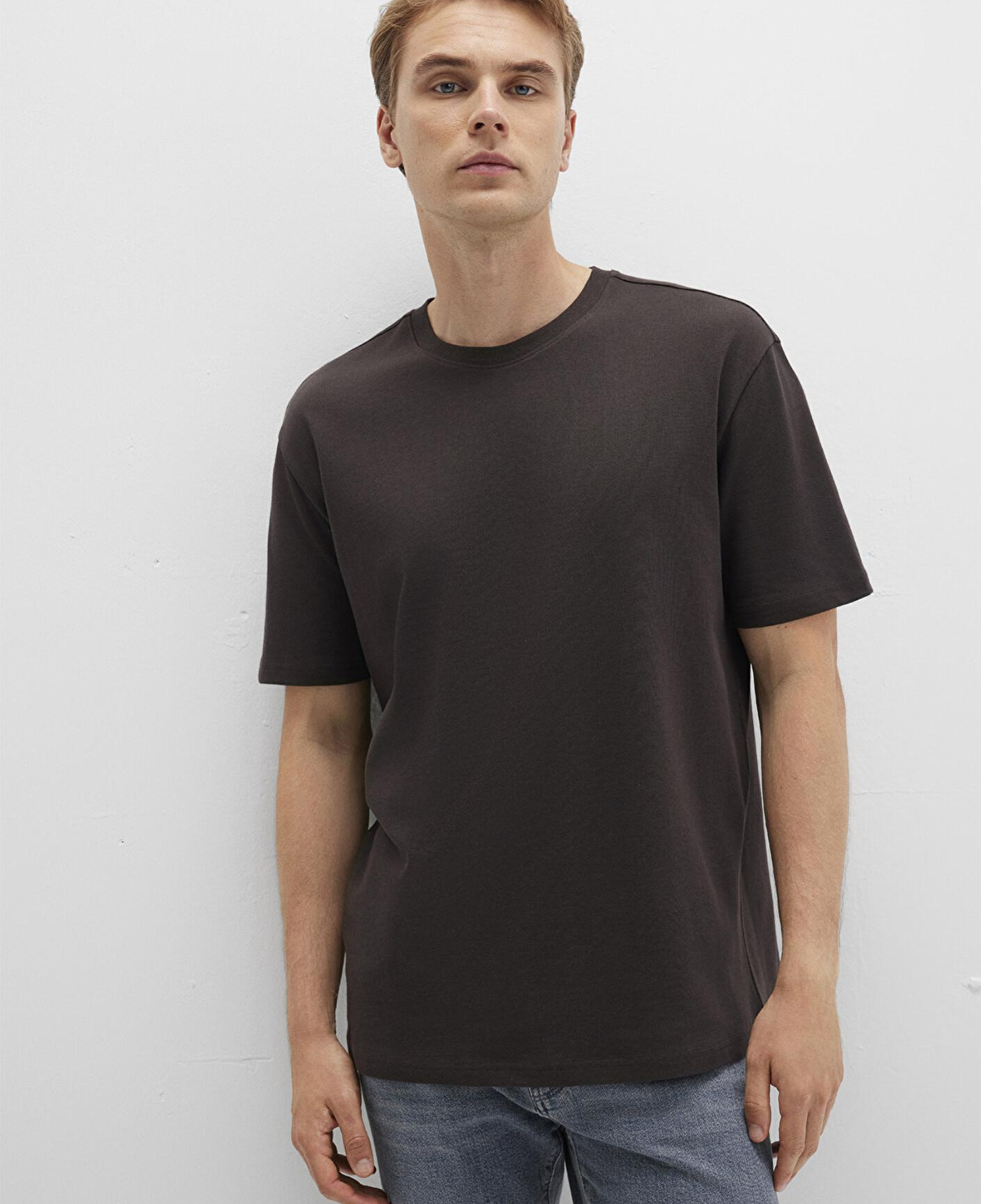 Mavi Bisiklet Yaka Kahverengi Basic Tişört Loose Fit / Bol Rahat Kesim 0611596-70219