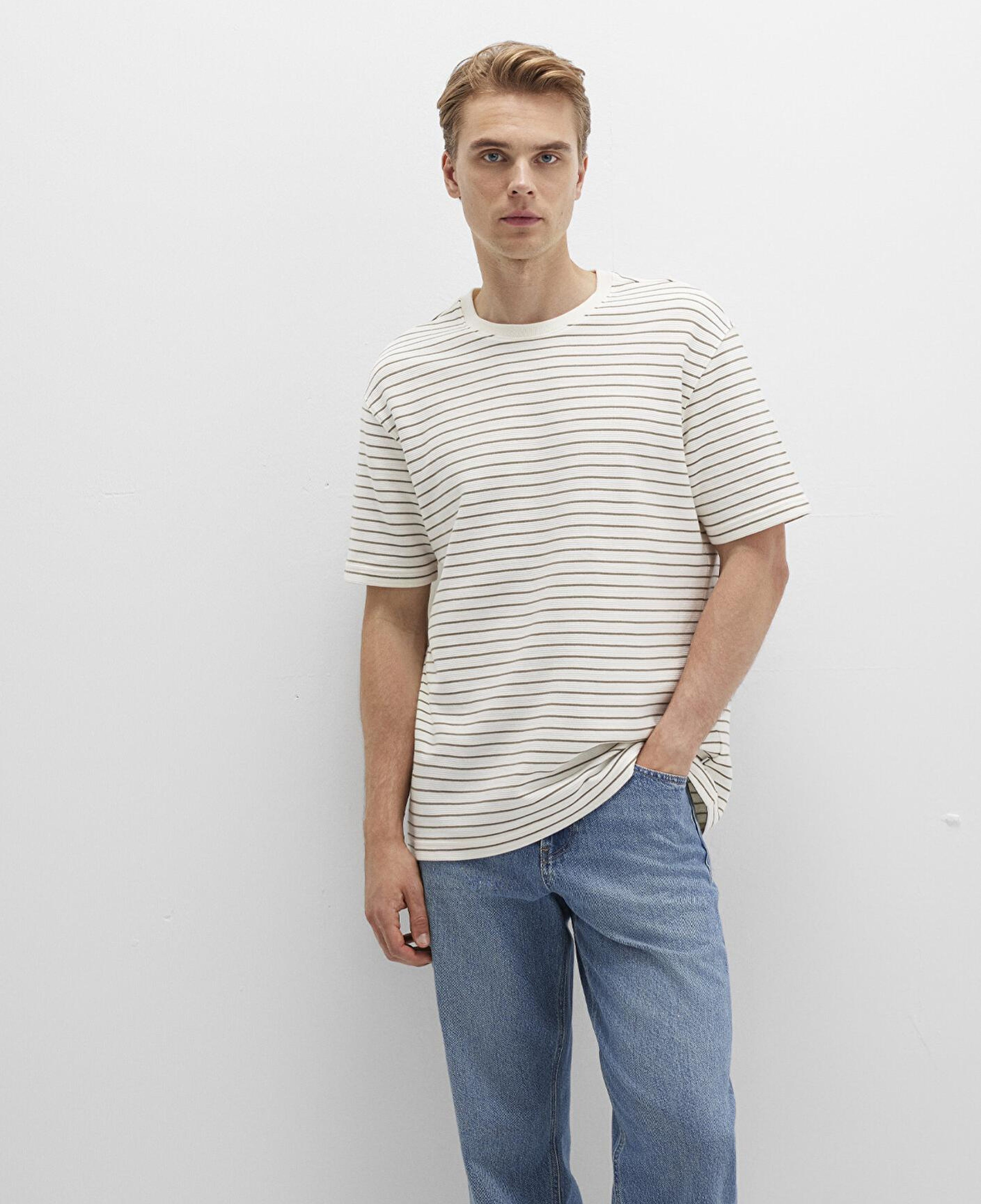Mavi Kahverengi Çizgili Ekru Tişört Loose Fit / Bol Rahat Kesim 0612831-71816