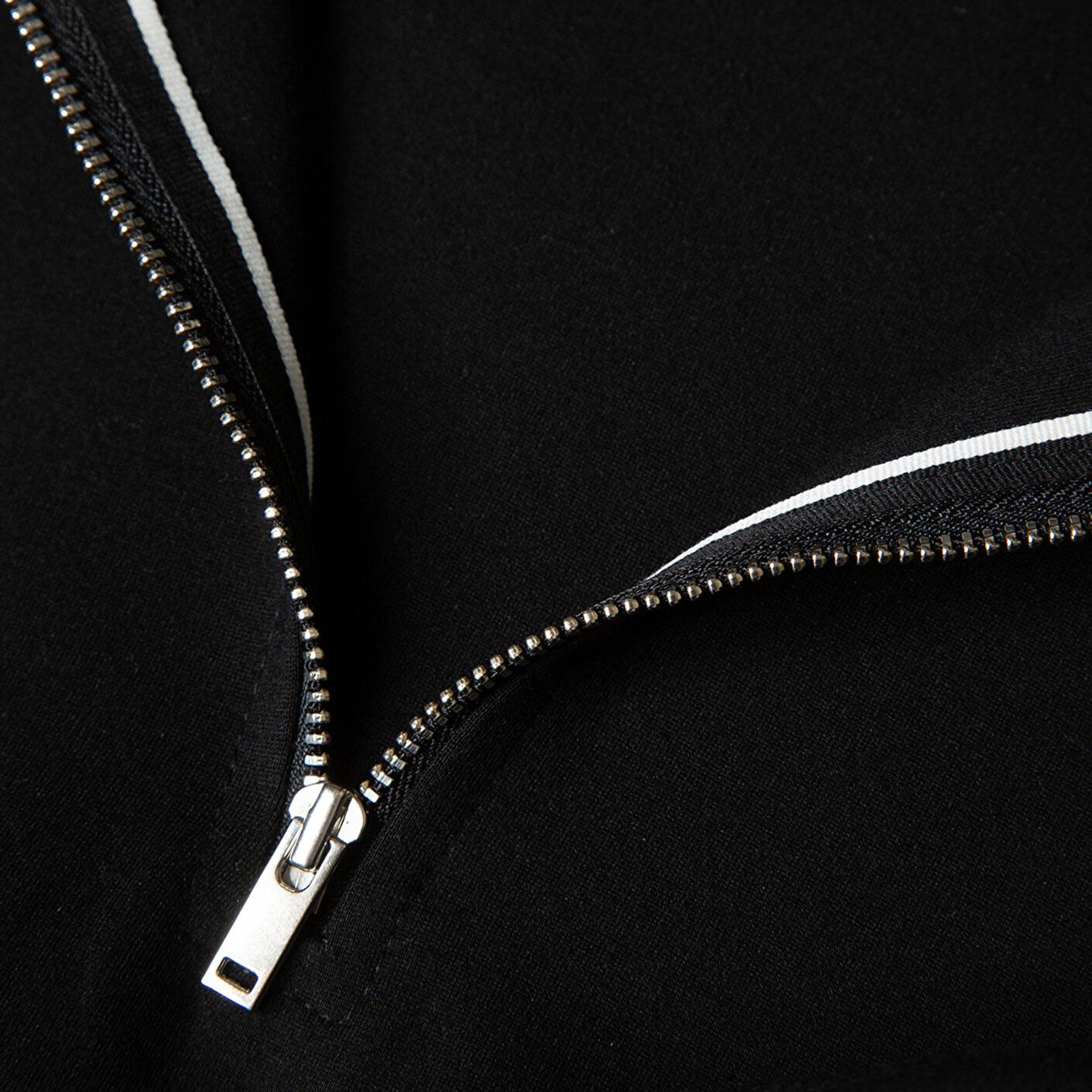 Mavi Yarı Fermuarlı Siyah Sweatshirt 0S10387-900