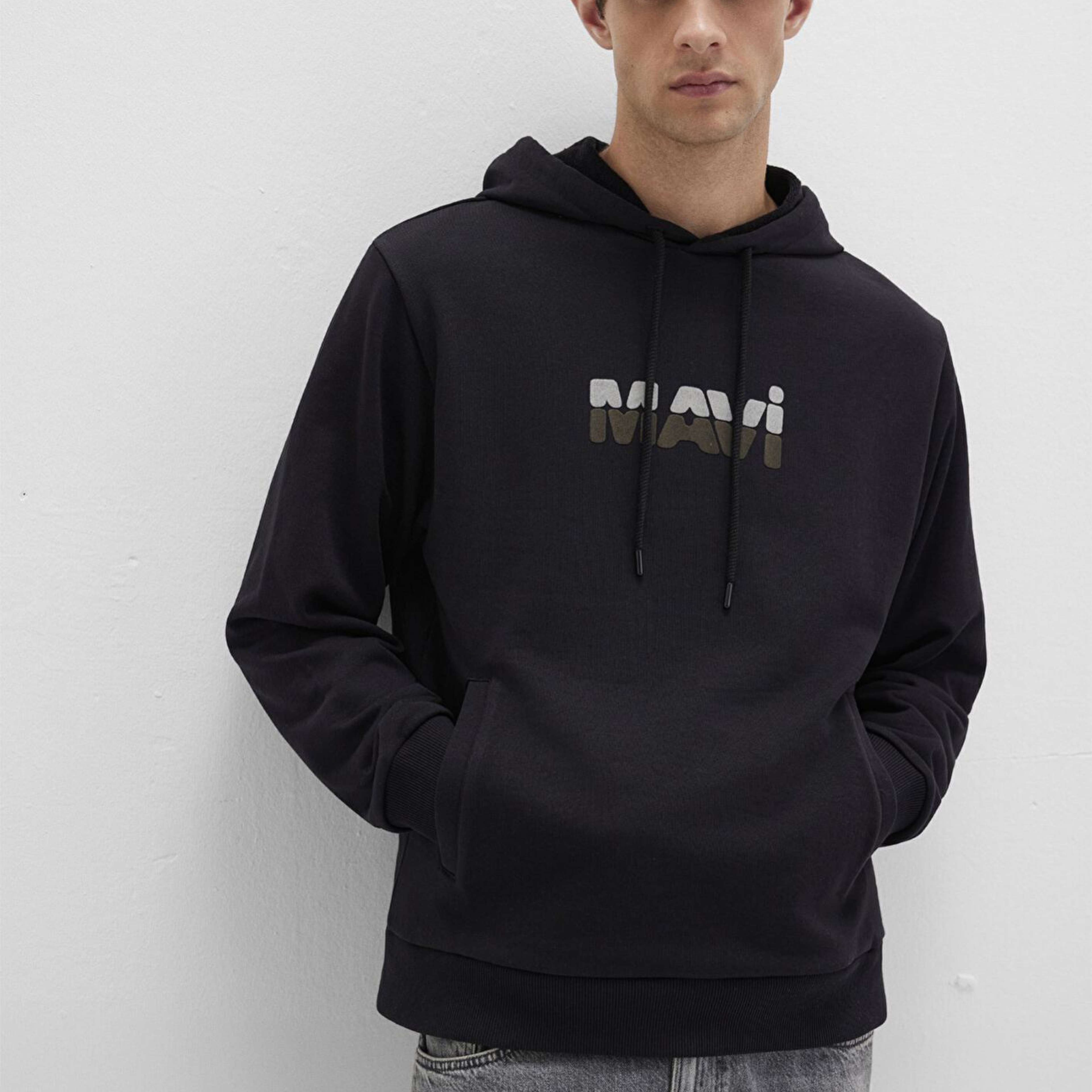 Mavi Mavi Logo Baskılı Siyah Sweatshirt 0S10395-900