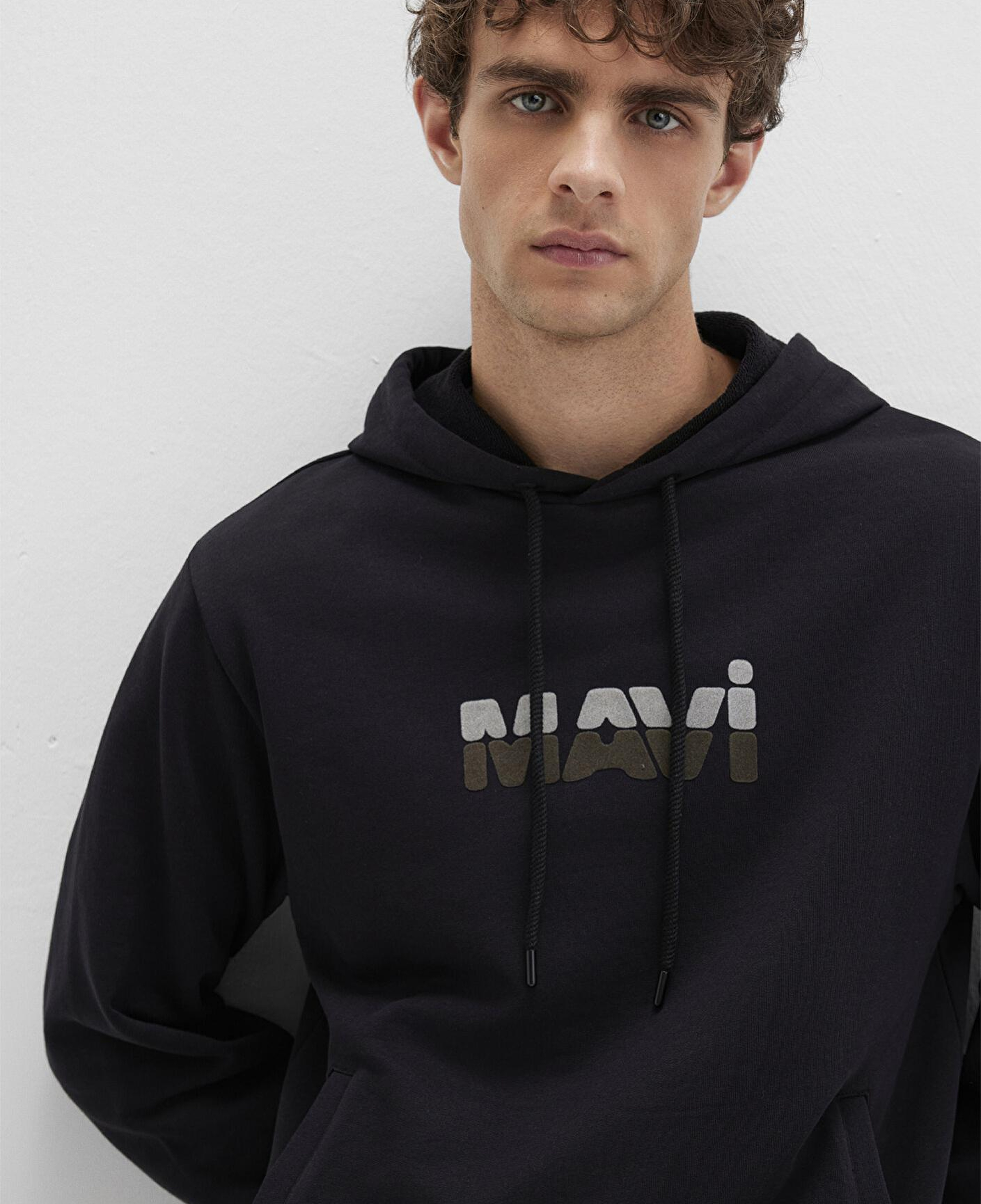 Mavi Mavi Logo Baskılı Siyah Sweatshirt 0S10395-900