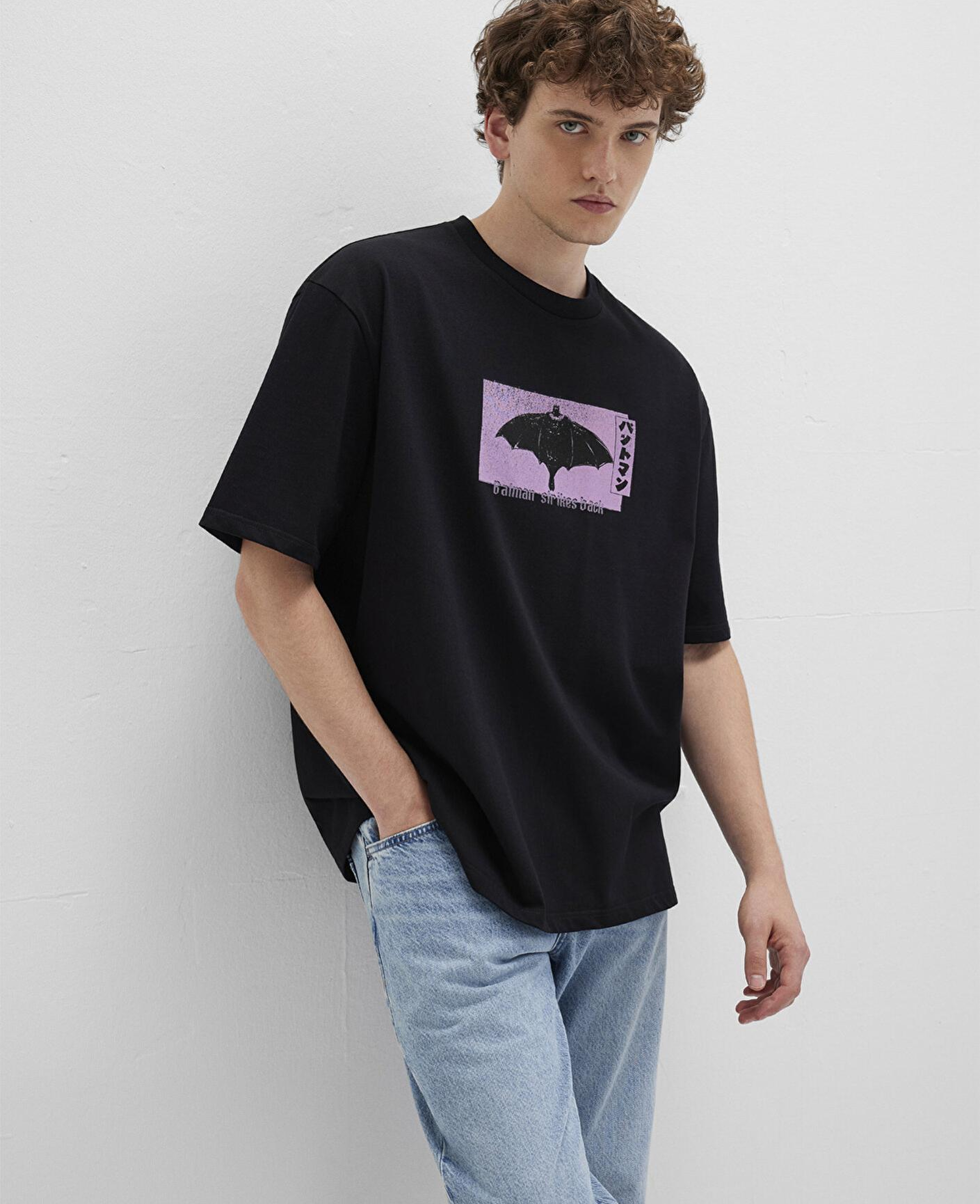 Mavi Batman Baskılı Siyah Tişört Relaxed Fit / Rahat Kesim 0612920-900