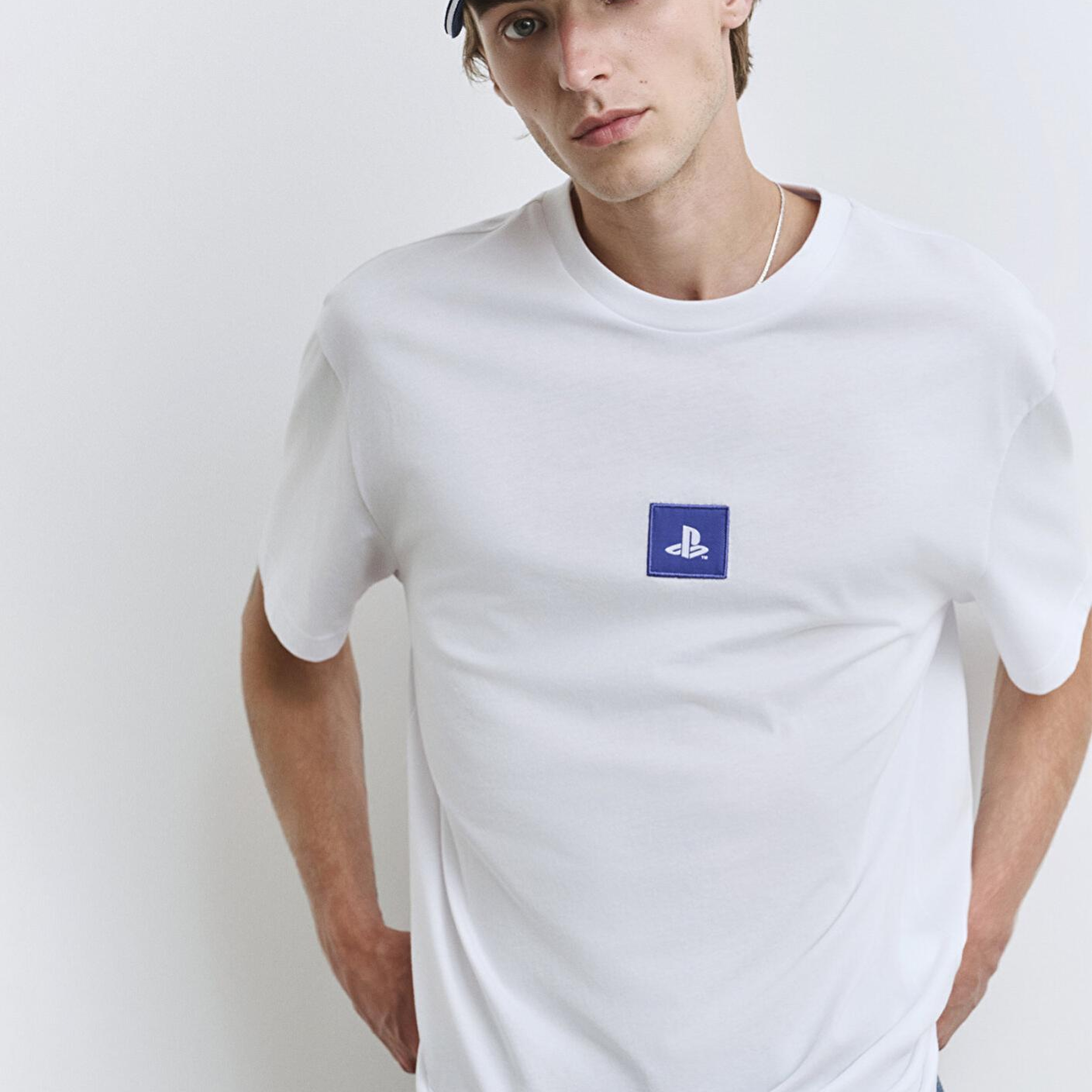 Mavi PlayStation Baskılı Beyaz Tişört​ Loose Fit / Bol Rahat Kesim 0612926-620