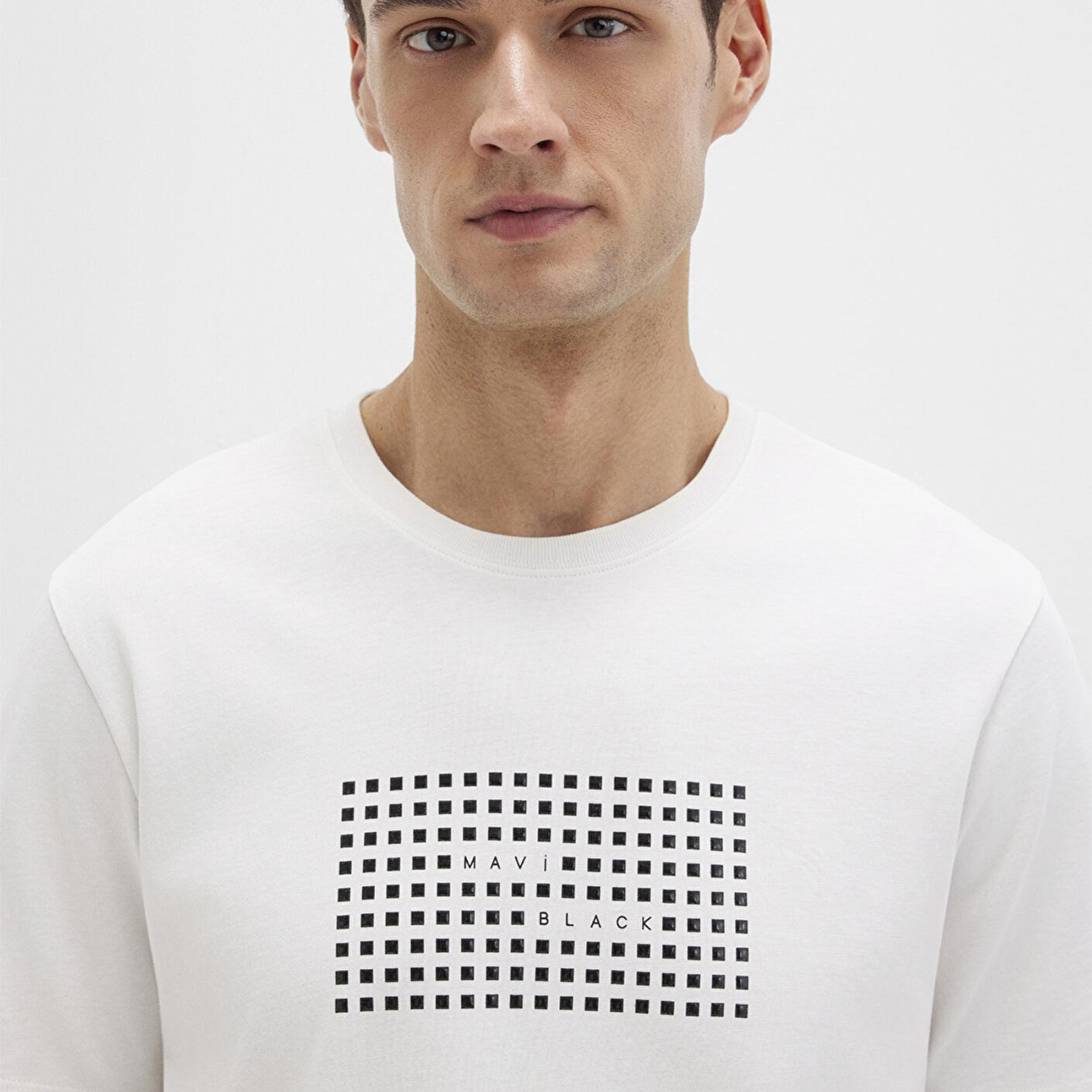 Mavi Mavi Black Baskılı Ekru Tişört Regular Fit / Normal Kesim 0612866-70057