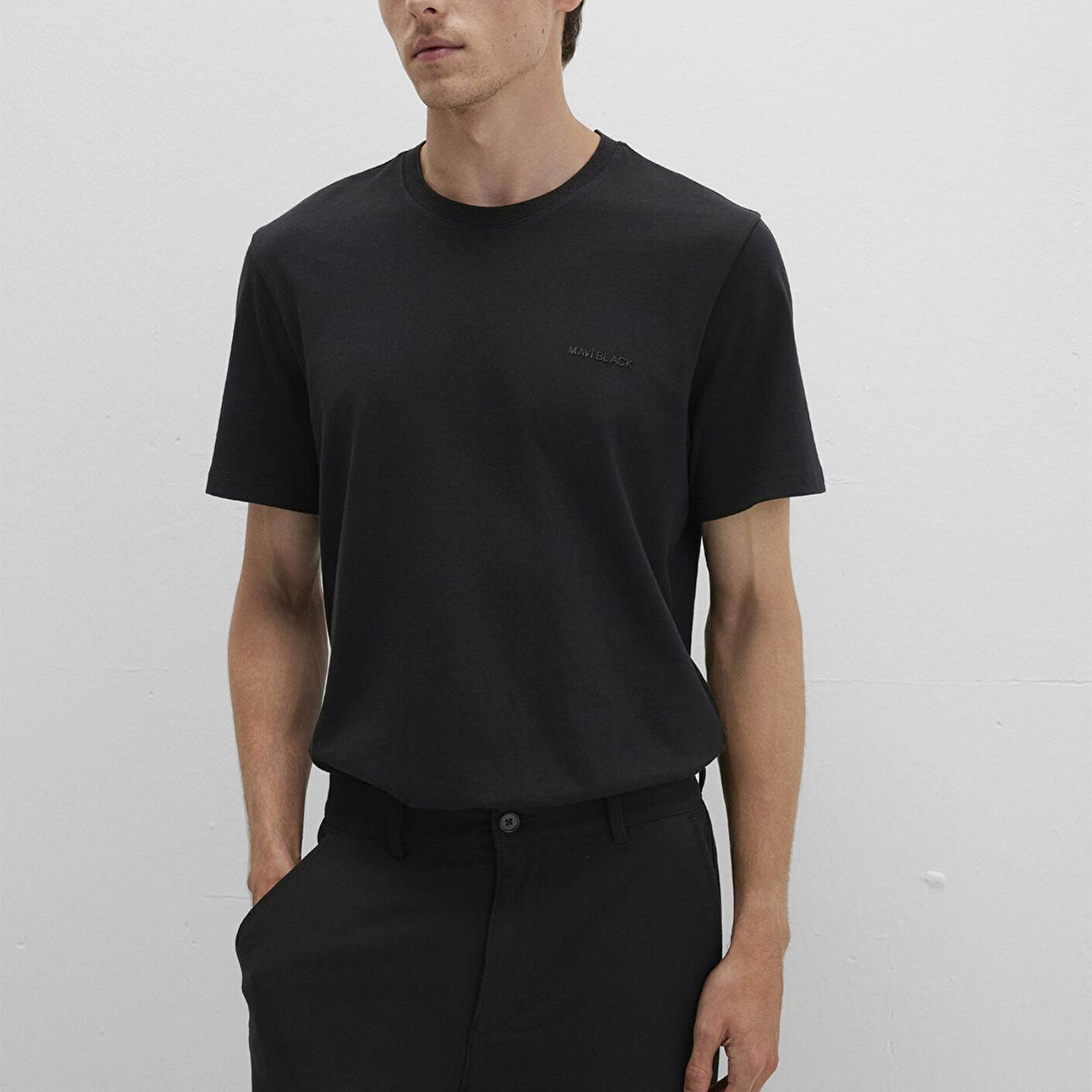 Mavi Mavi Black Siyah Basic Tişört Regular Fit / Normal Kesim 0612872-900