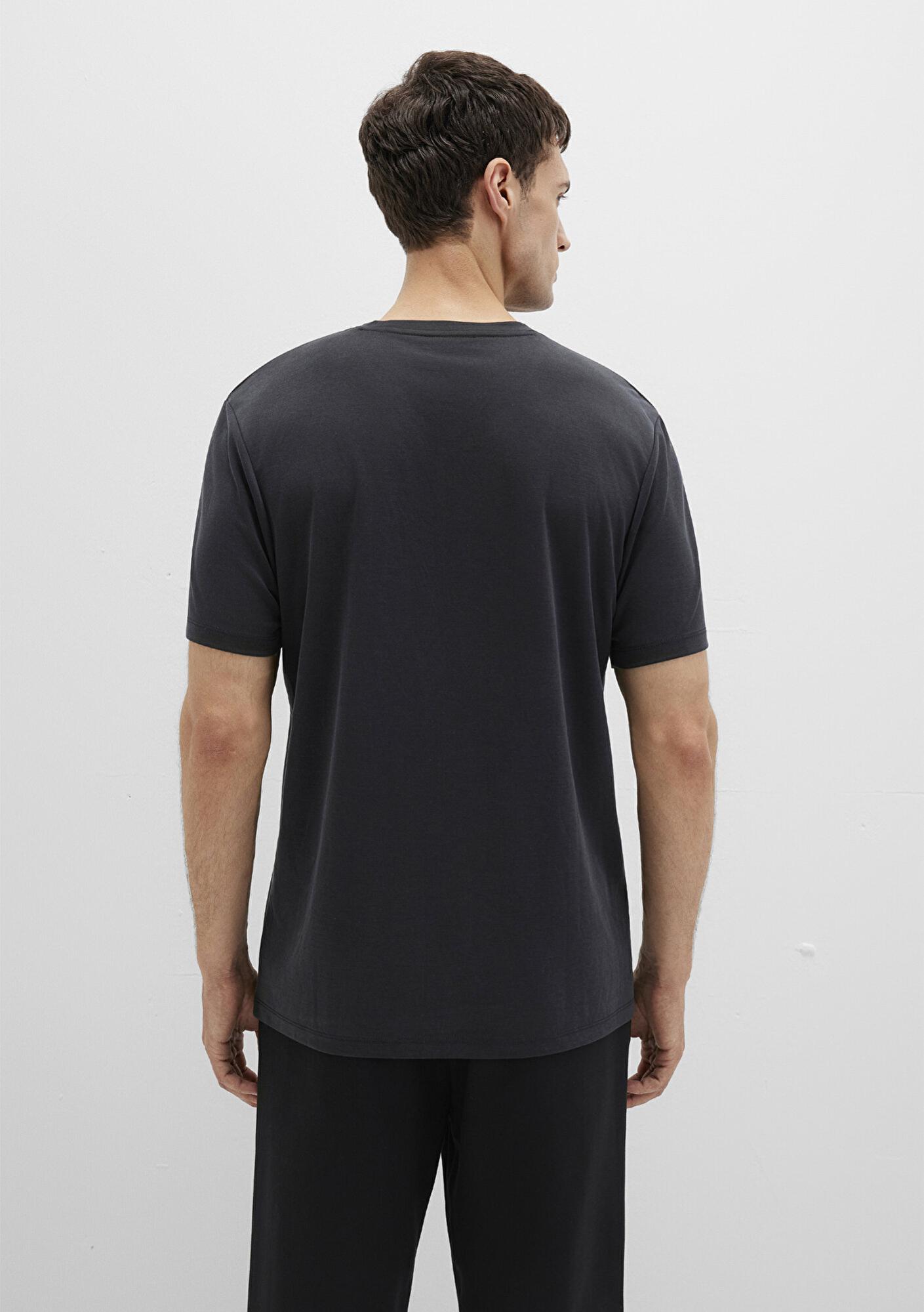 Mavi Bisiklet Yaka Siyah Basic Tişört Regular Fit / Normal Kesim 0612865-900