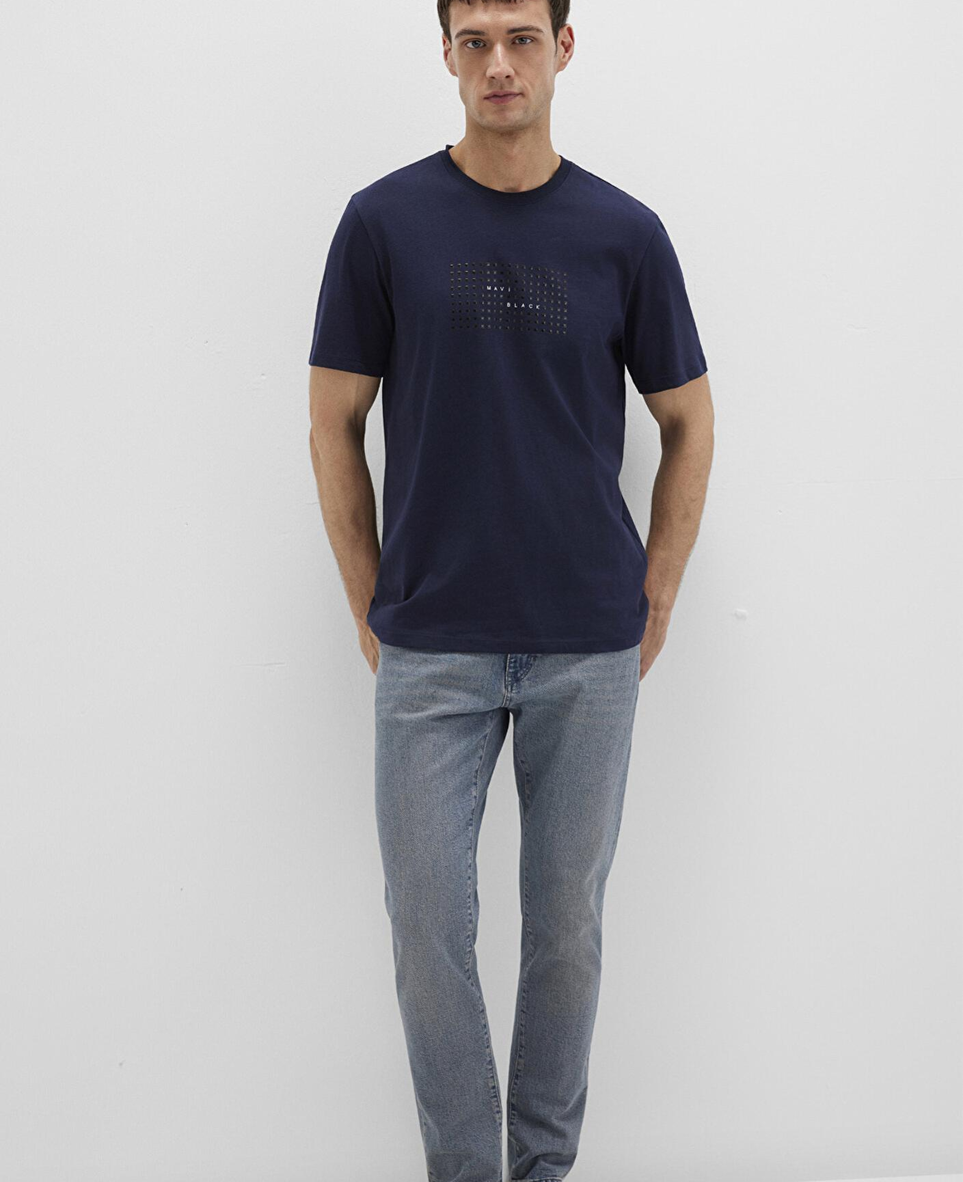 Mavi Mavi Black Baskılı Lacivert Tişört Regular Fit / Normal Kesim 0612866-86415