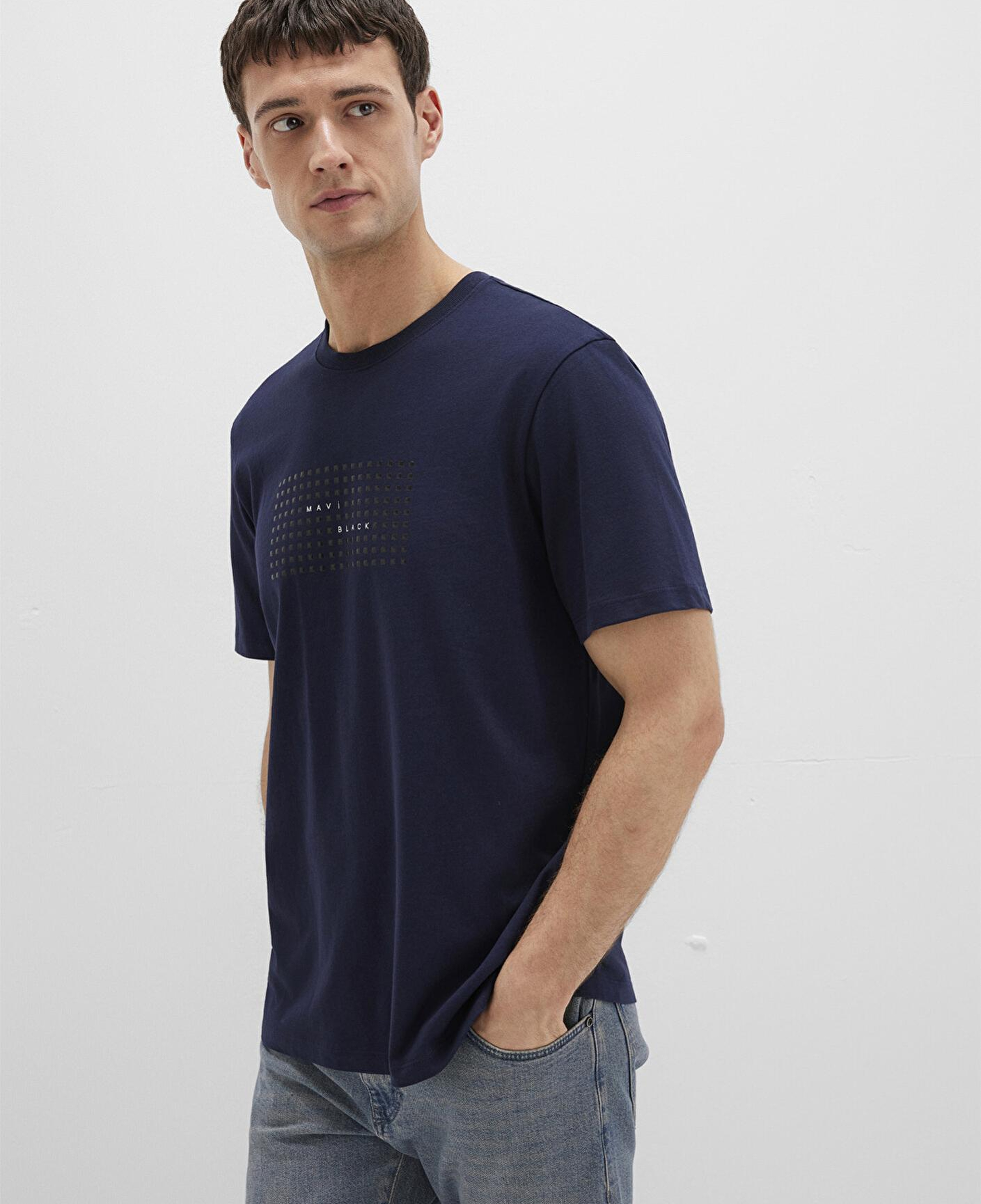 Mavi Mavi Black Baskılı Lacivert Tişört Regular Fit / Normal Kesim 0612866-86415