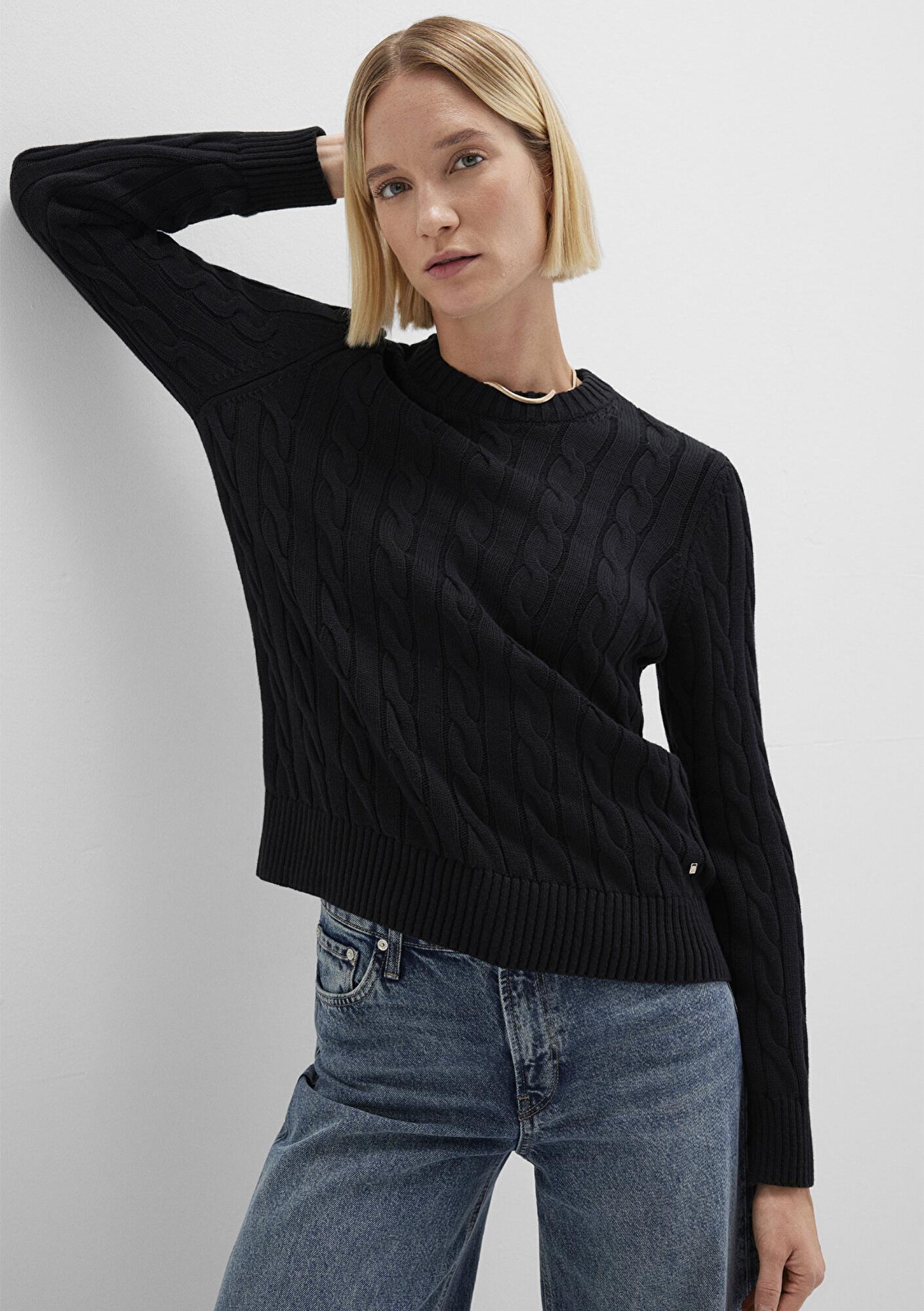 Mavi İpek Karışımlı Bisiklet Yaka Siyah Kazak Slim Fit / Dar Kesim 1710721-900